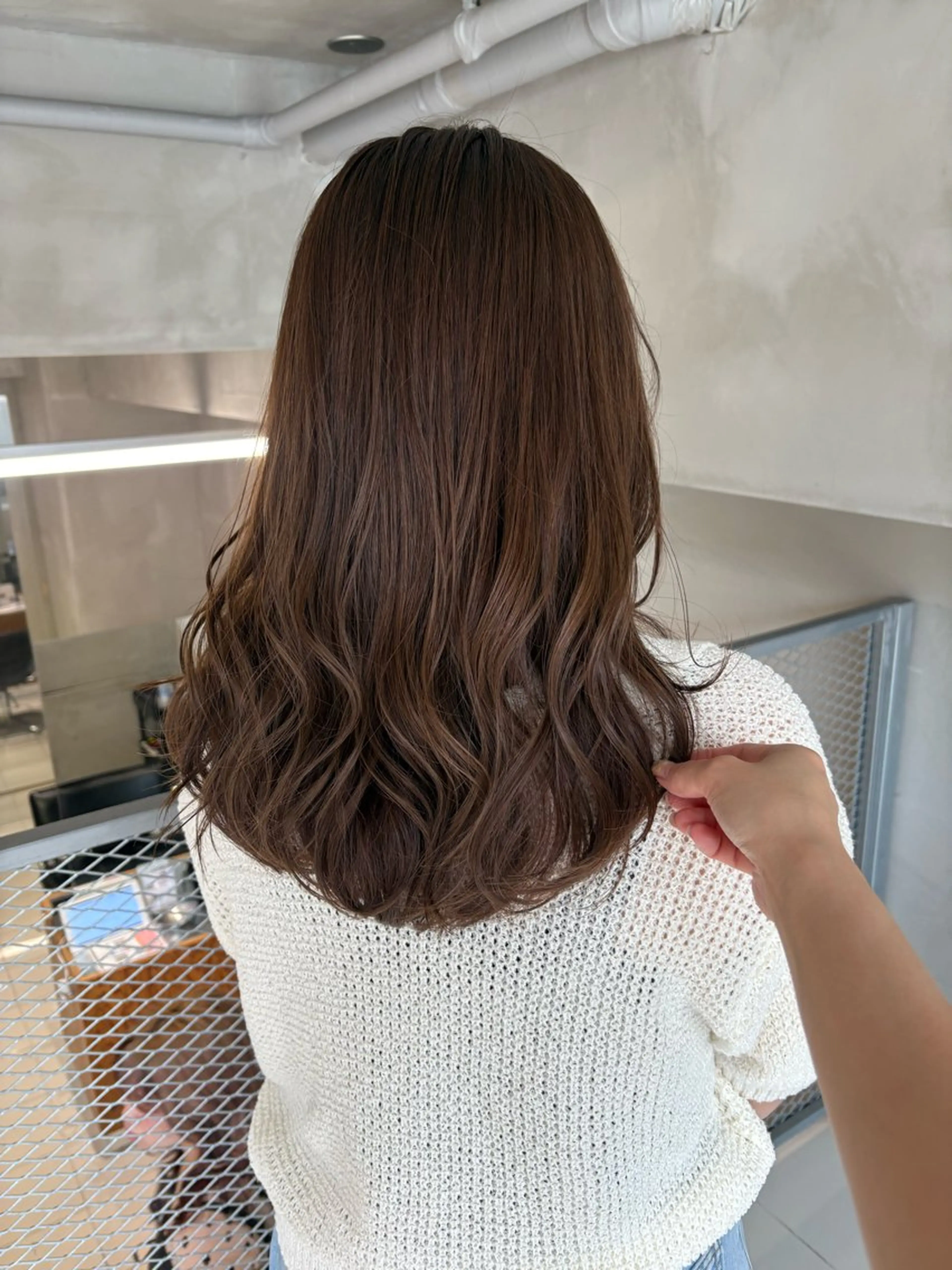 セミロング カラー ベージュカラー 透明感カラー ラベンダーカラー ラベンダーベージュ レイヤーカット 透明感カラー🫧 nanohaのヘアスタイル