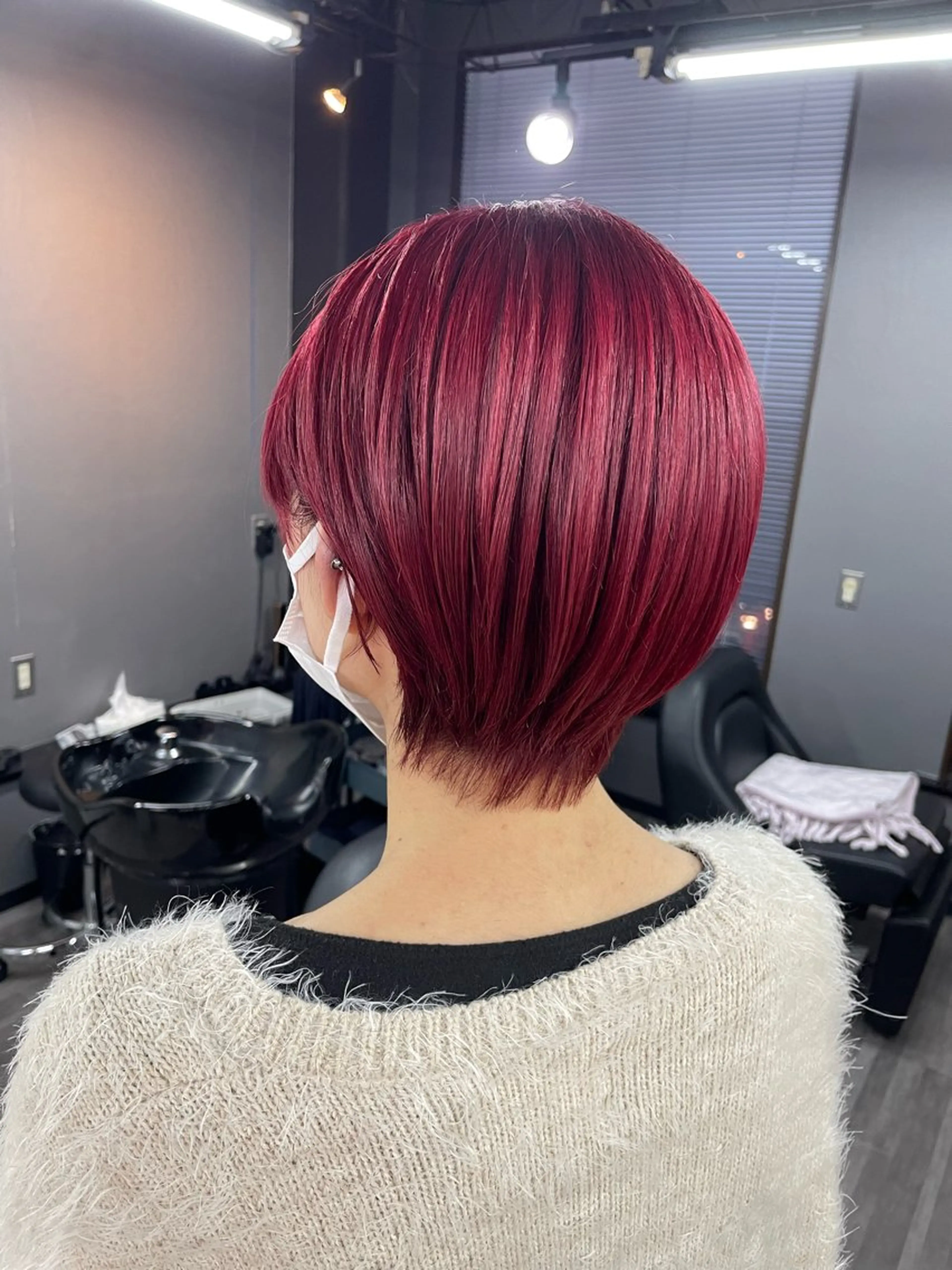ショート カラー オノ アカネのヘアスタイル