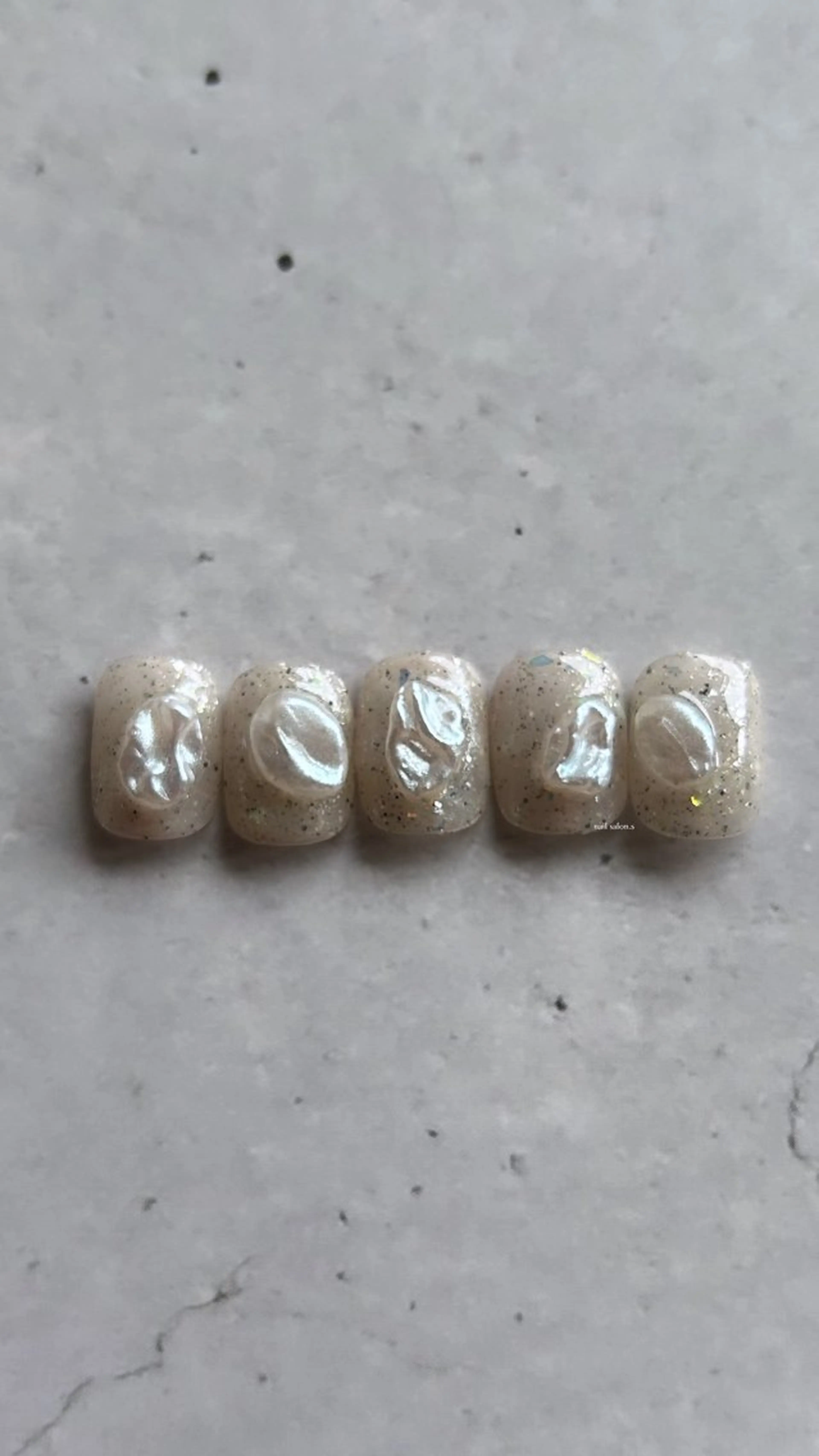 ネイル 関山 志乃のネイルデザイン