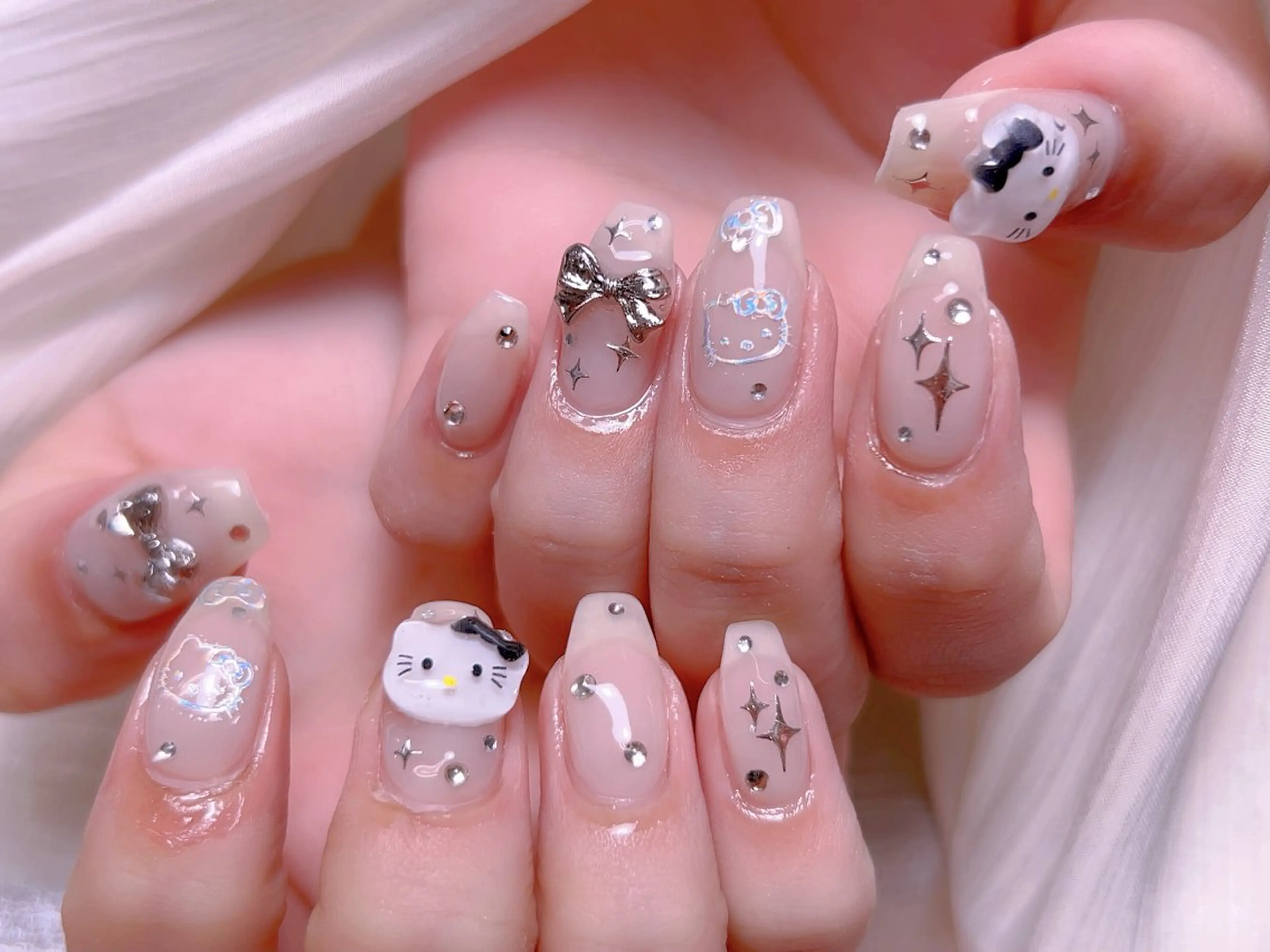 ネイル フレンチネイル ジェルネイル グラデーション 韓国ネイル マグネットネイル ハンドネイル 【長さ出し】 IRIS NAILのネイルデザイン