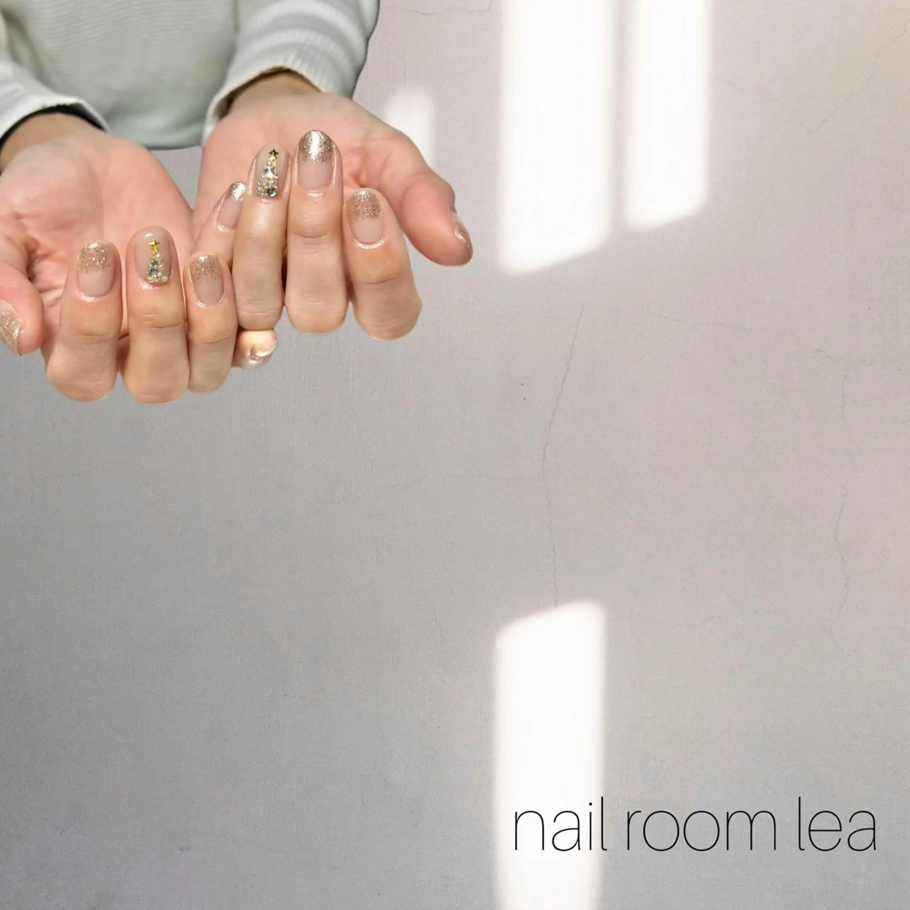 ネイル ハンドネイル nailroom leaのネイルデザイン