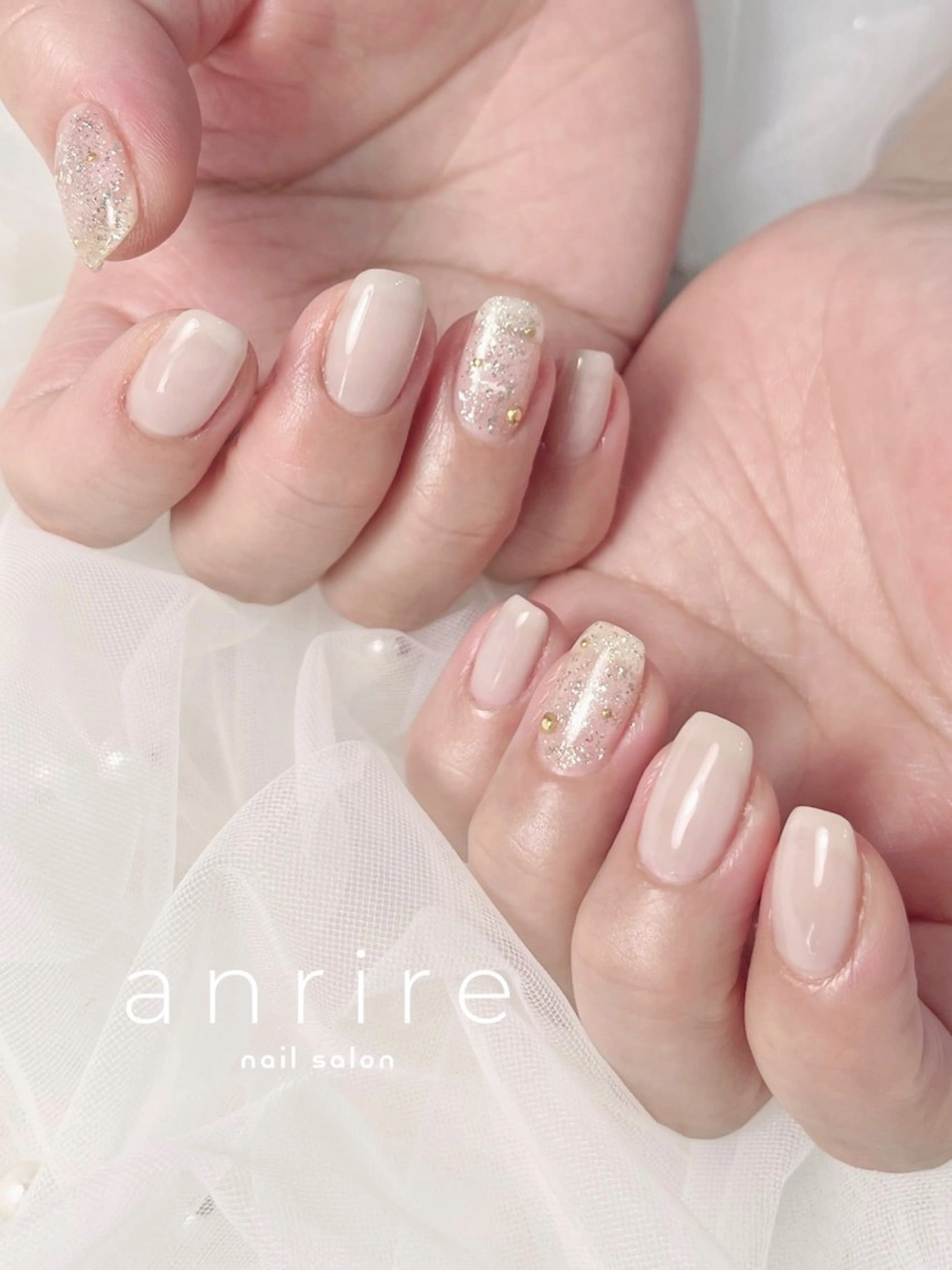 ネイル ラメ(グリッター) オフィスネイル 春ネイル ホワイト nailsalon anrireのネイルデザイン