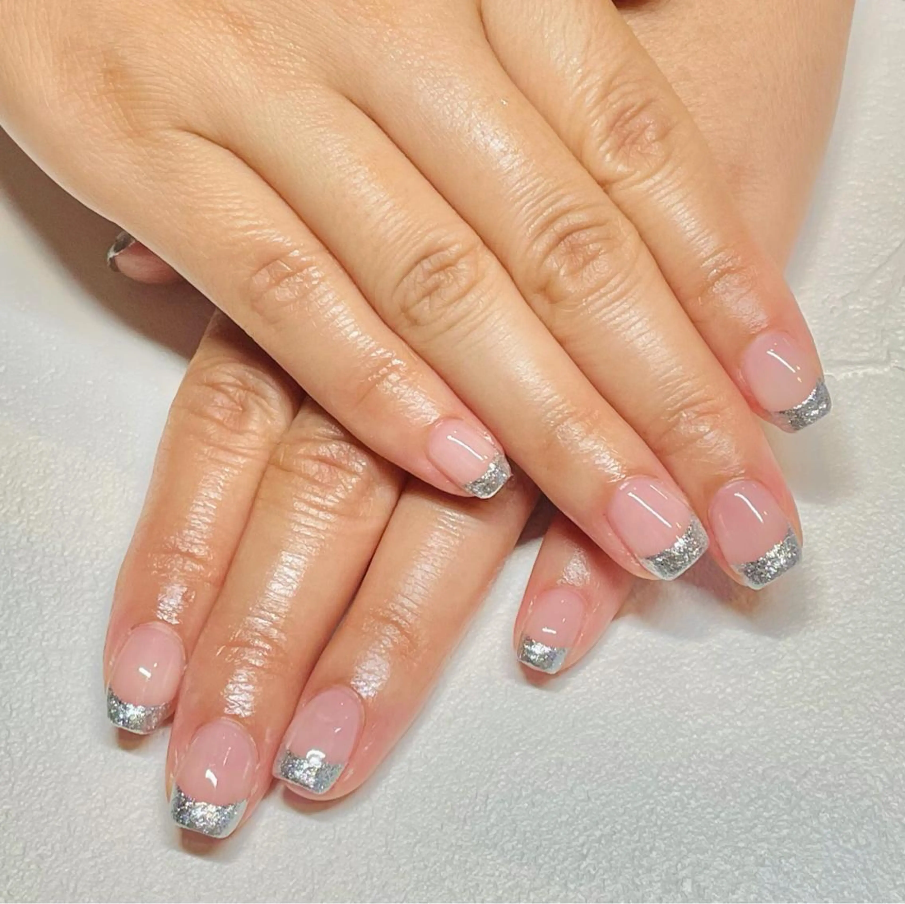 ネイル フレンチネイル ささき れいなのネイルデザイン