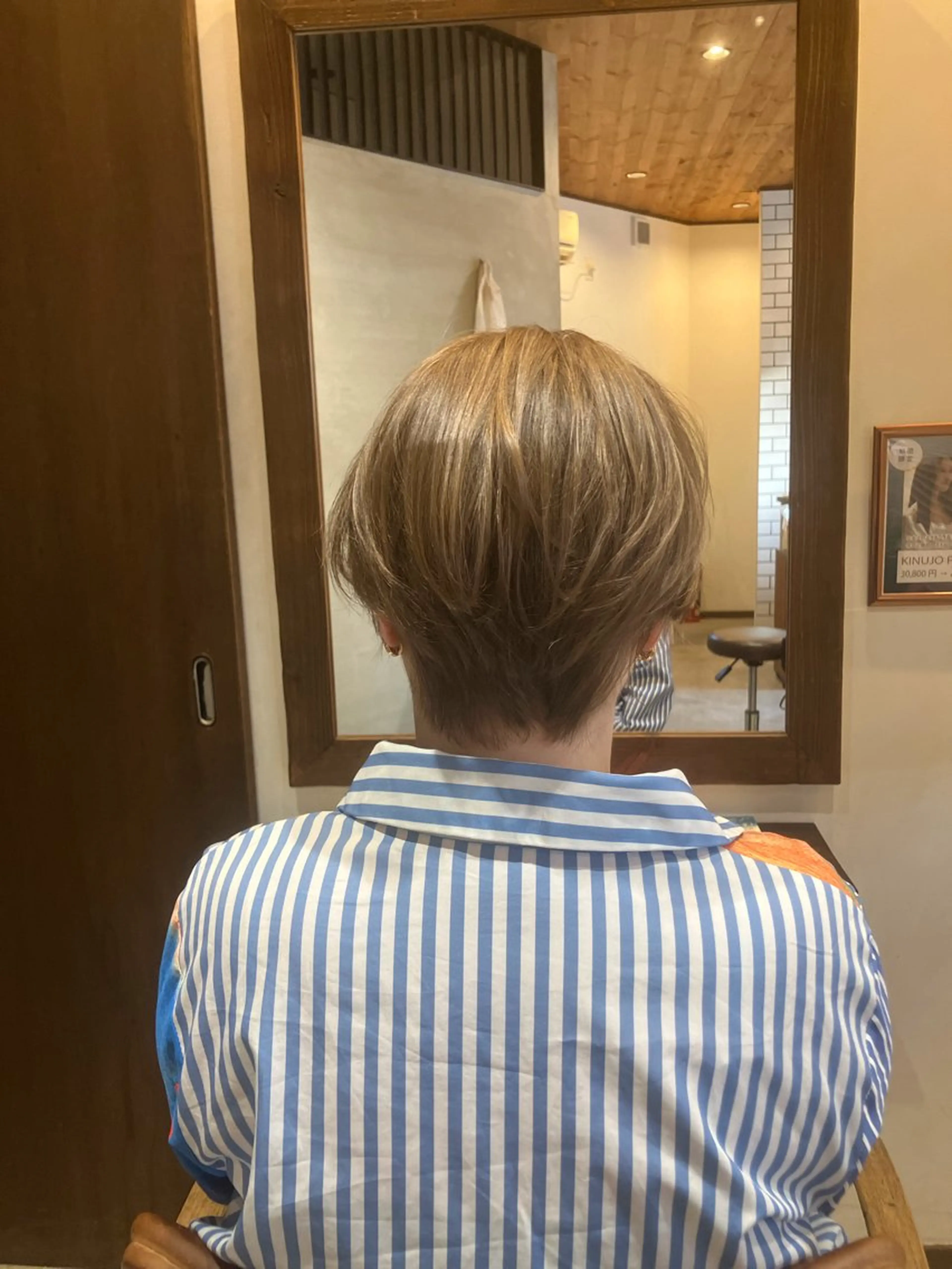 ショート カット ヘアカラー ヘッドスパ YUKI .のヘアスタイル