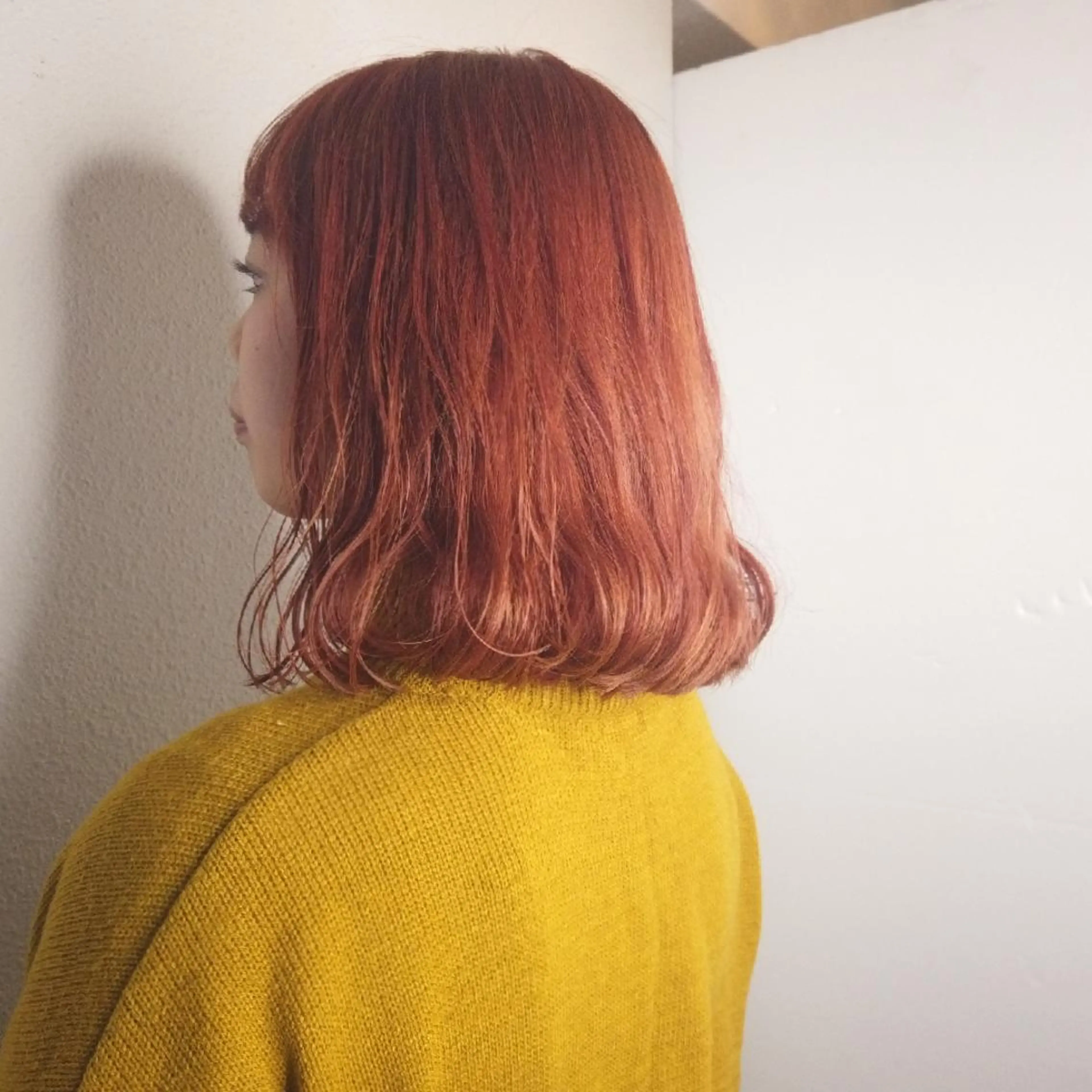 ミディアム カラー ヘアアレンジ ブリーチ オレンジ カット ヘアカラー 竹内啓太 ボブのヘアスタイル