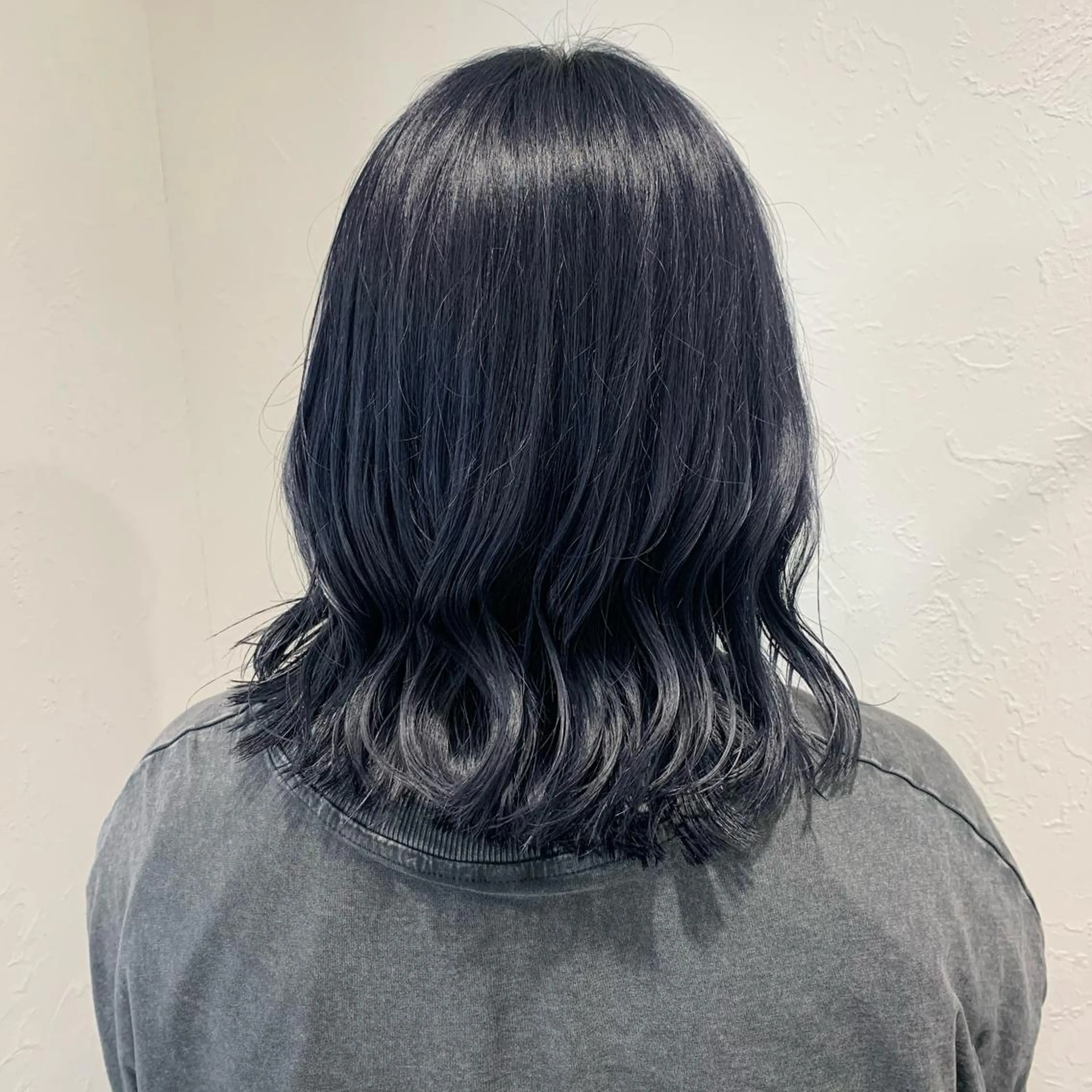 ミディアム カラー IwAsh  大和駅店所属・shiho .のヘアスタイル