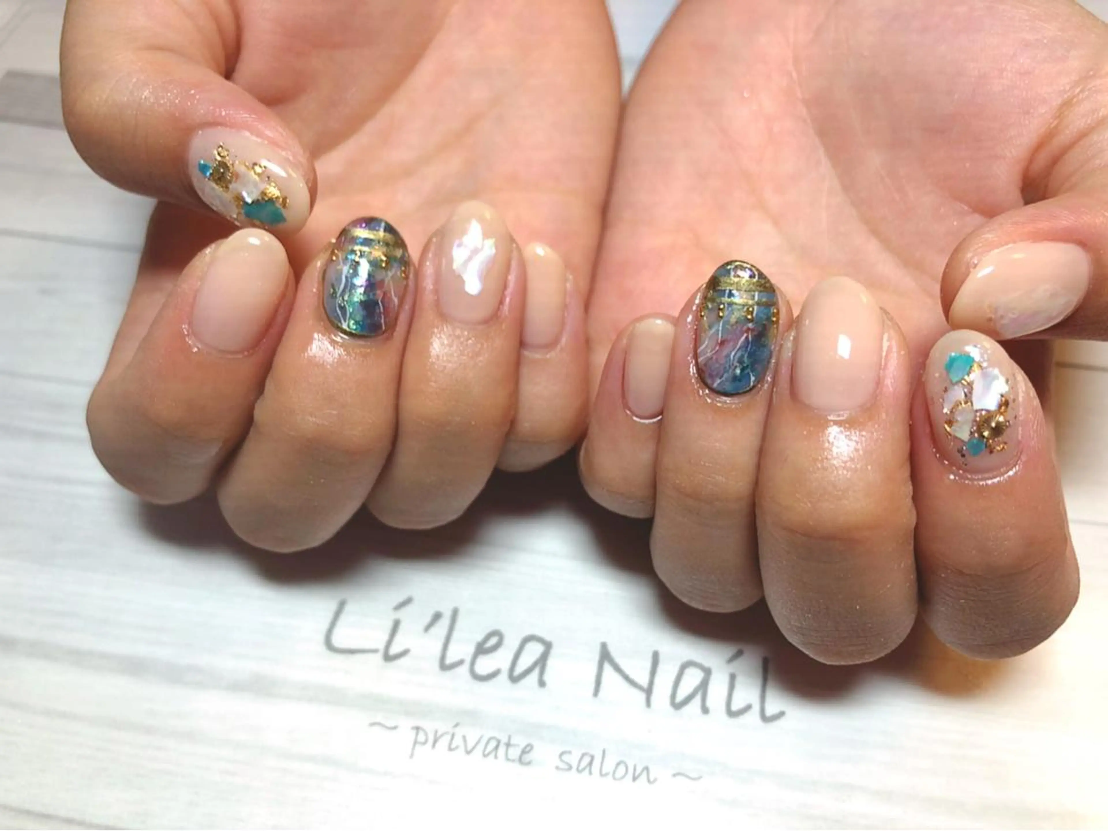 ネイル Li'leaNail AINAのネイルデザイン