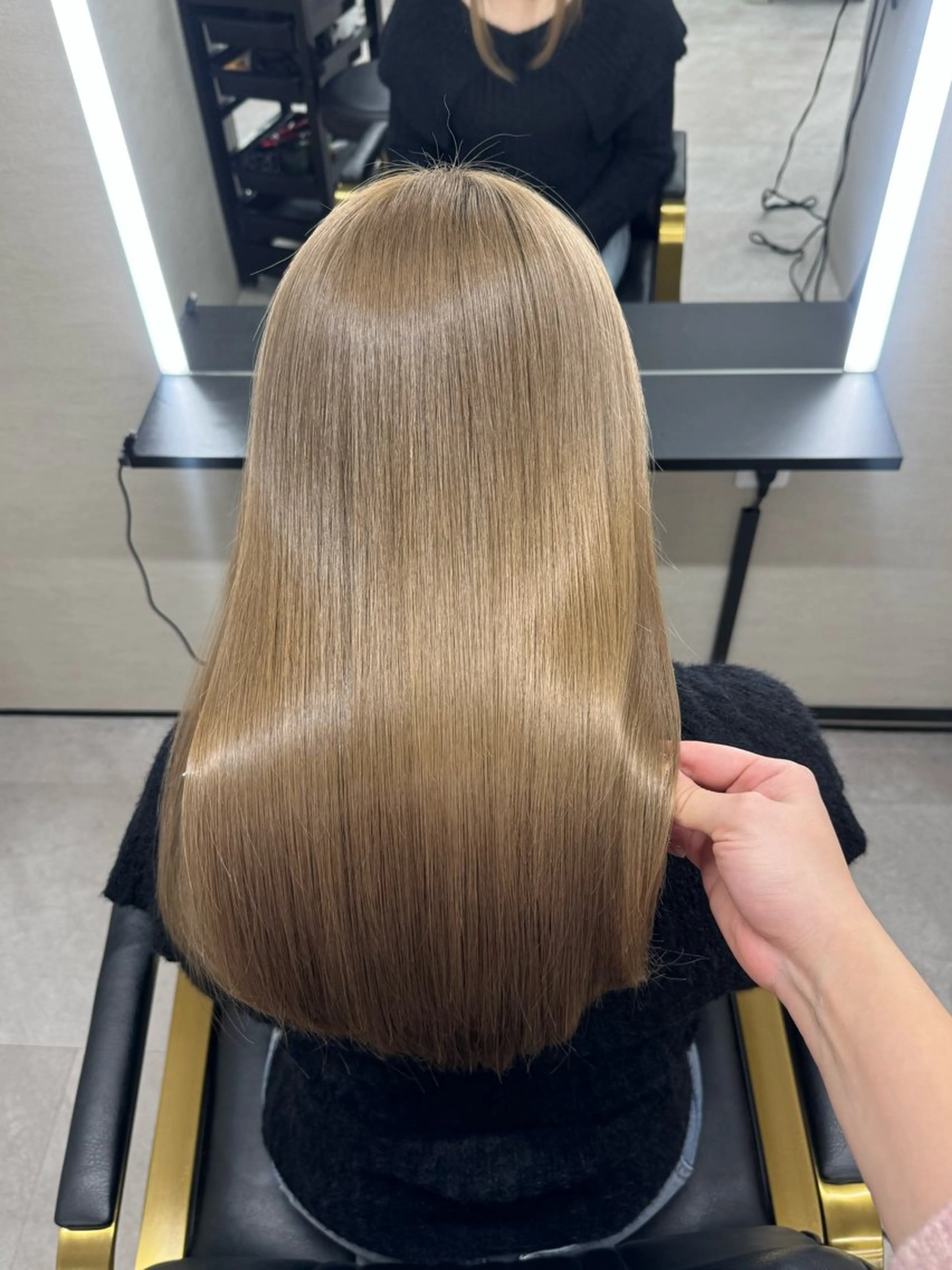 ロング 縮毛矯正 ARCHE-OSAKA所属・髪質改善サロン 南船場　みおのヘアスタイル