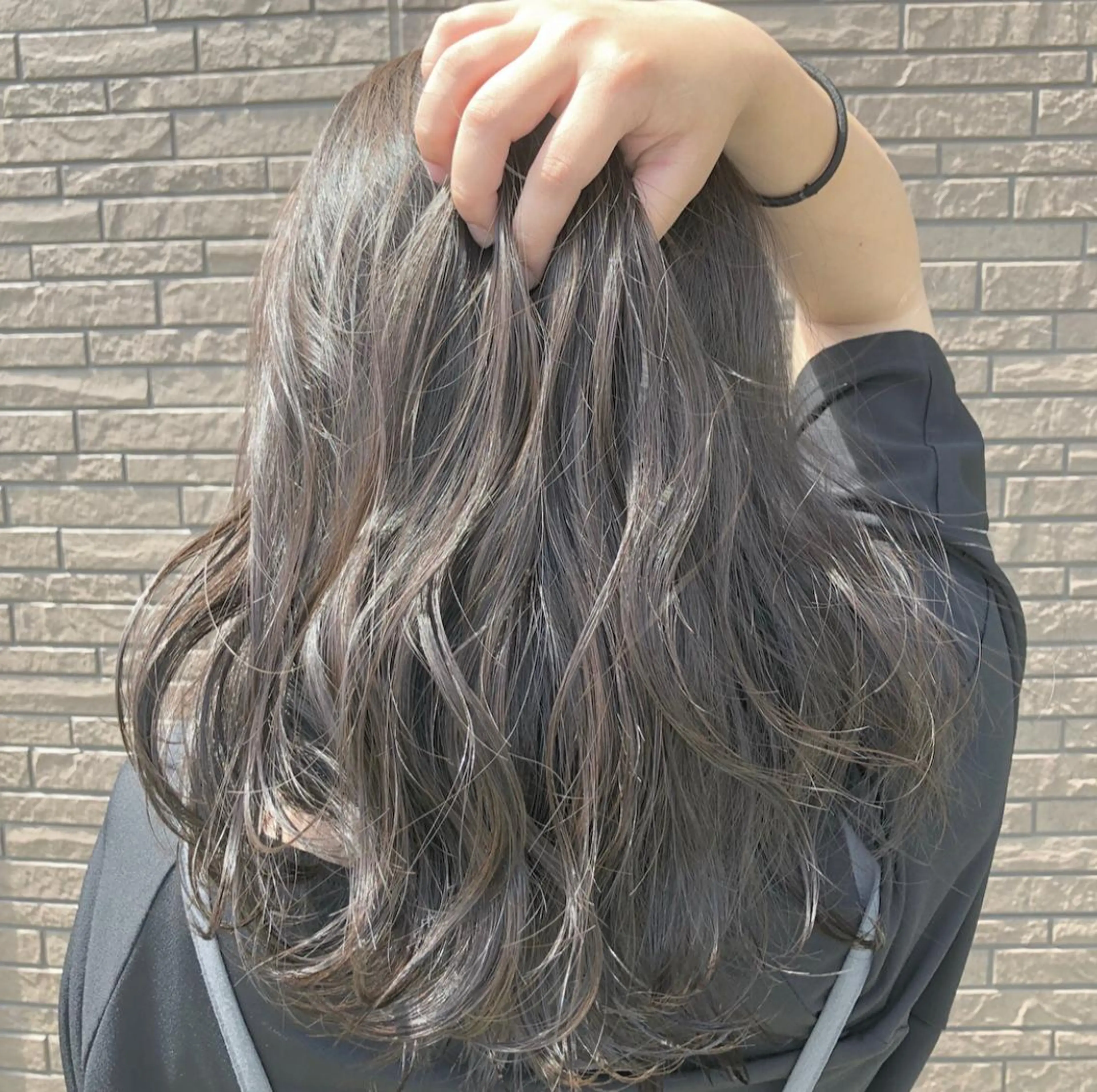 ミディアム アンドウ ユウ/ レイヤーカット/韓国のヘアスタイル