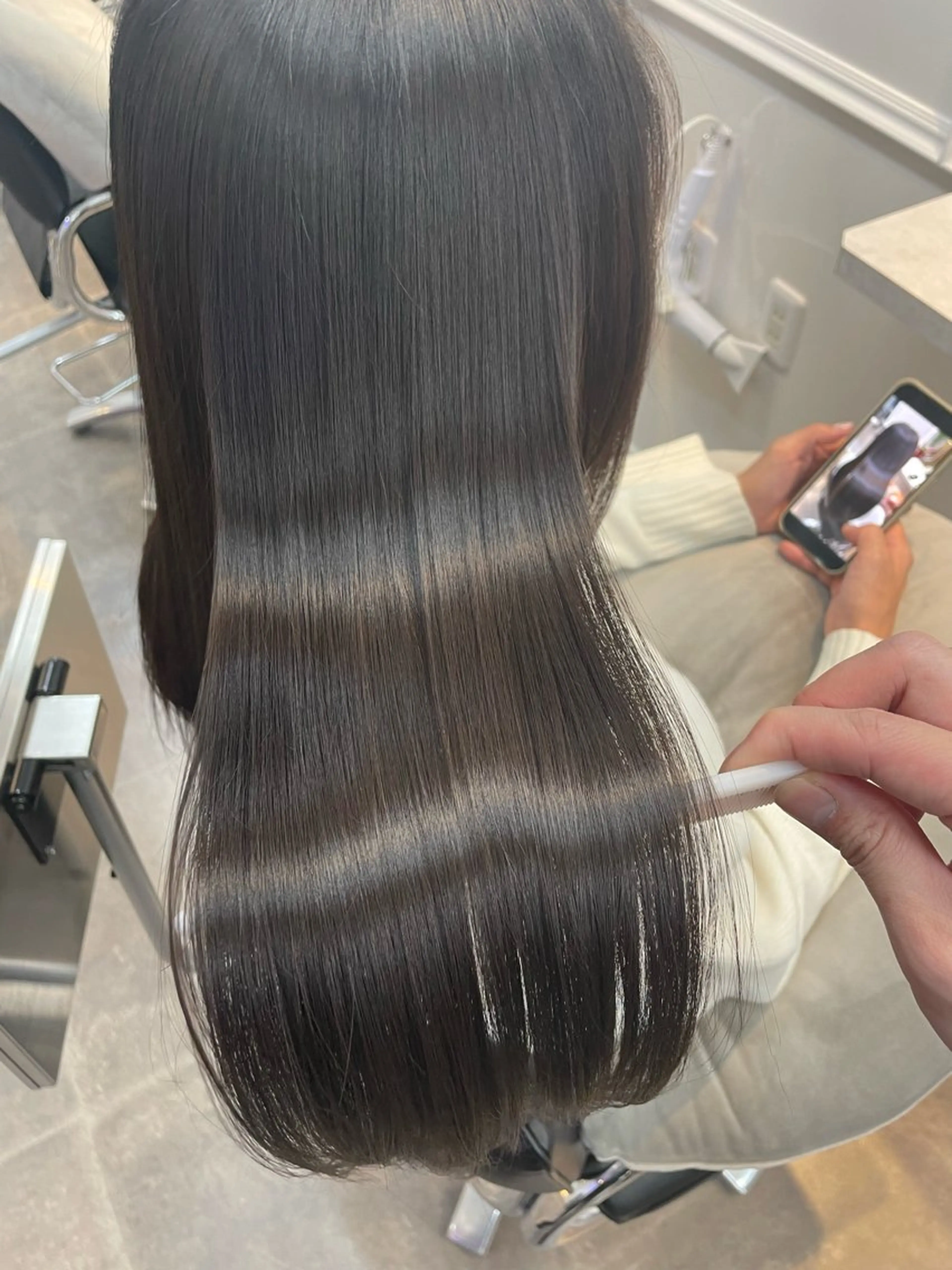 ロング ナカムラ イヅミのヘアスタイル