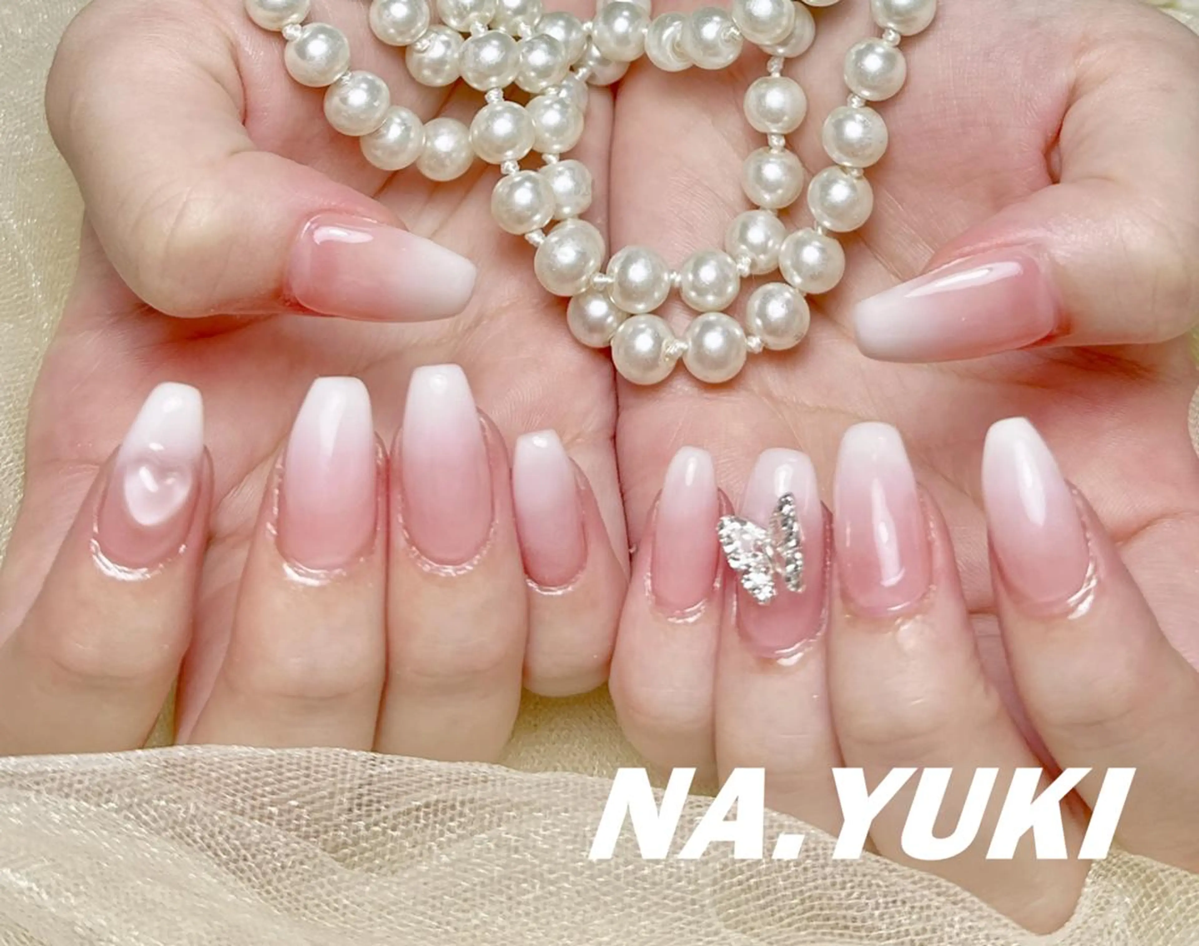 ネイル ハンドネイル ハンドケア 🌷 Mooning 🌷のネイルデザイン