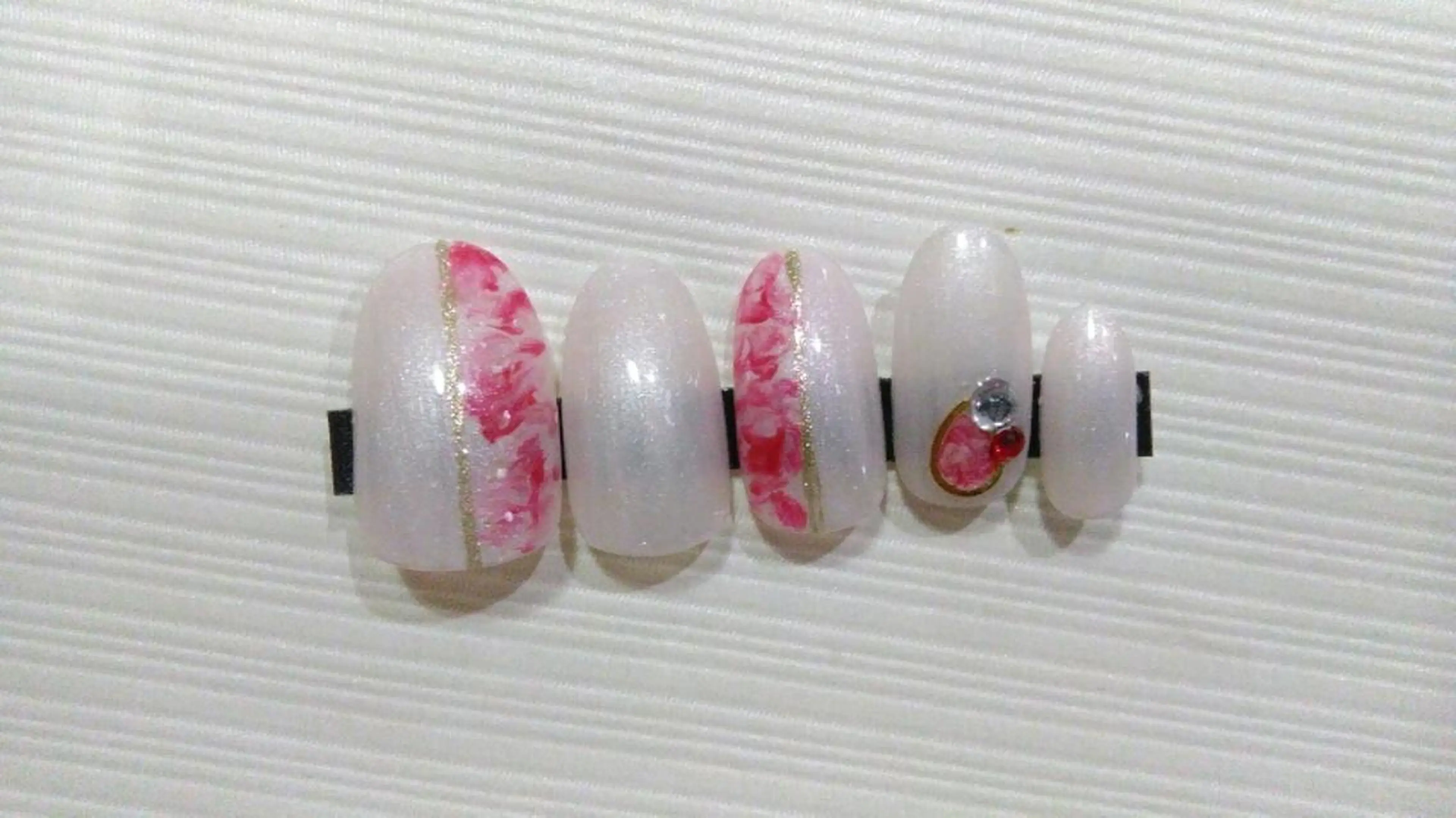 ネイル ネイルサロン Cureのネイルデザイン