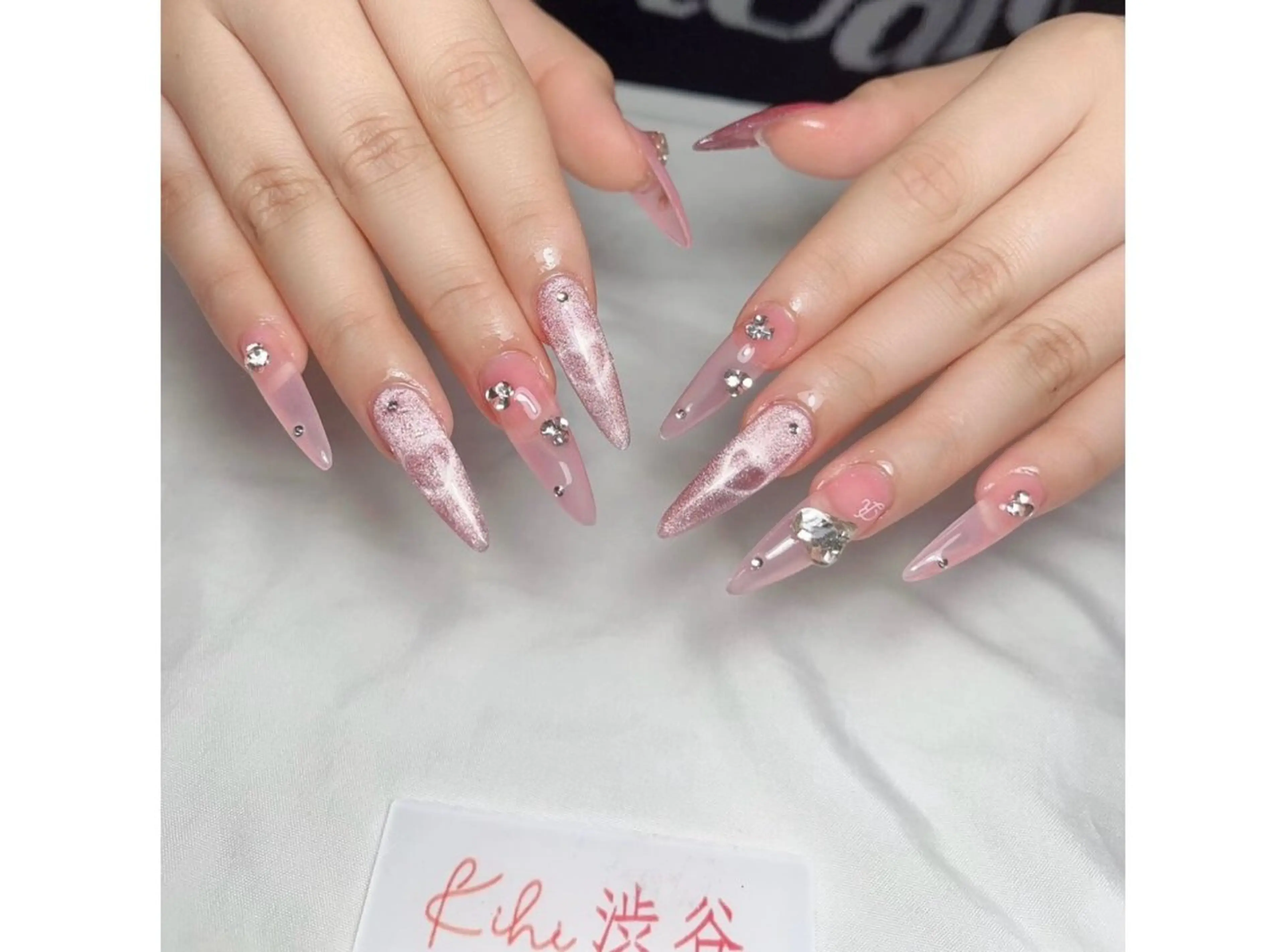 ネイル チークネイル フレンチネイル ジェルネイル グラデーション 韓国ネイル ハンドネイル 清水 ユナのネイルデザイン