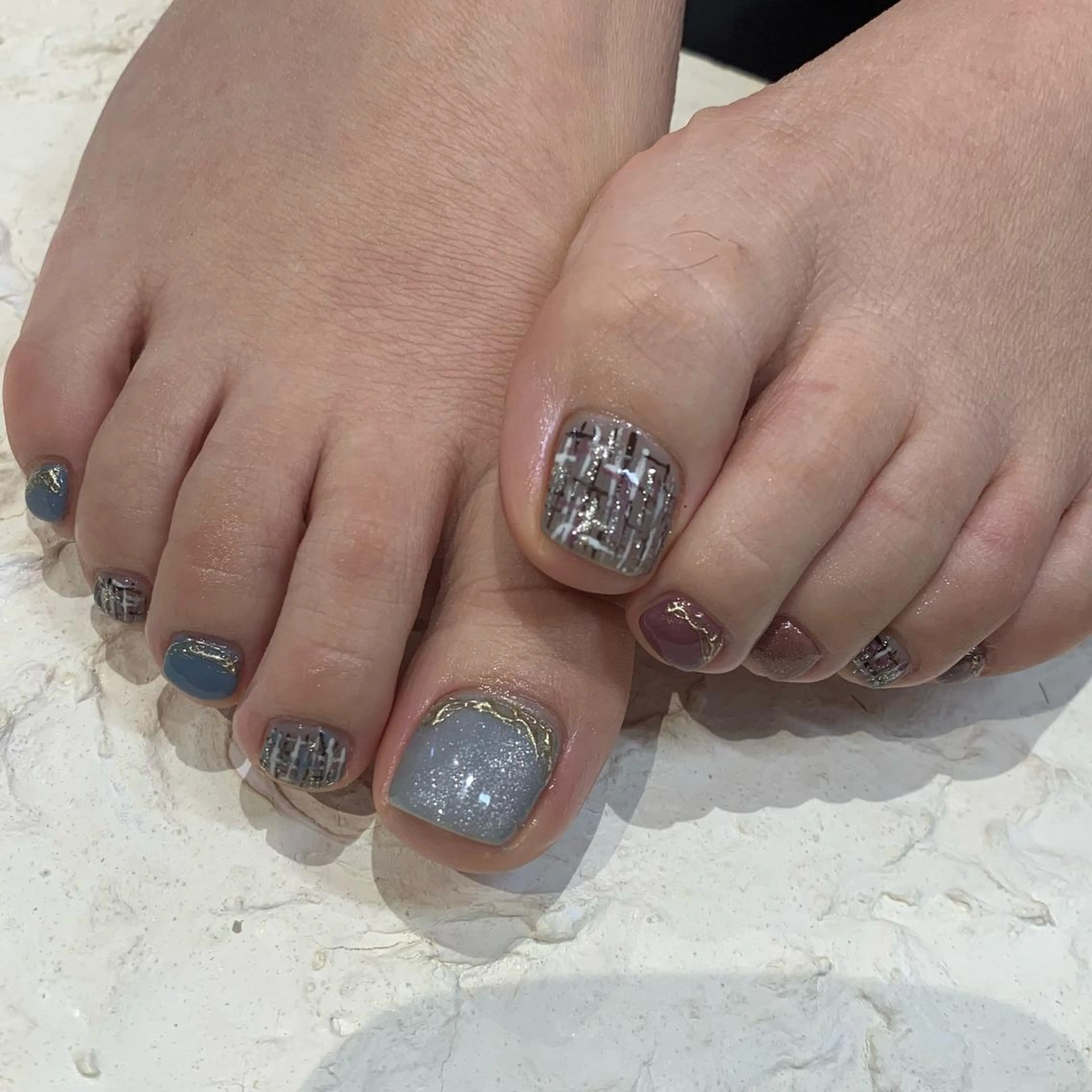 ネイル ツイードネイル マキノ ユイのネイルデザイン