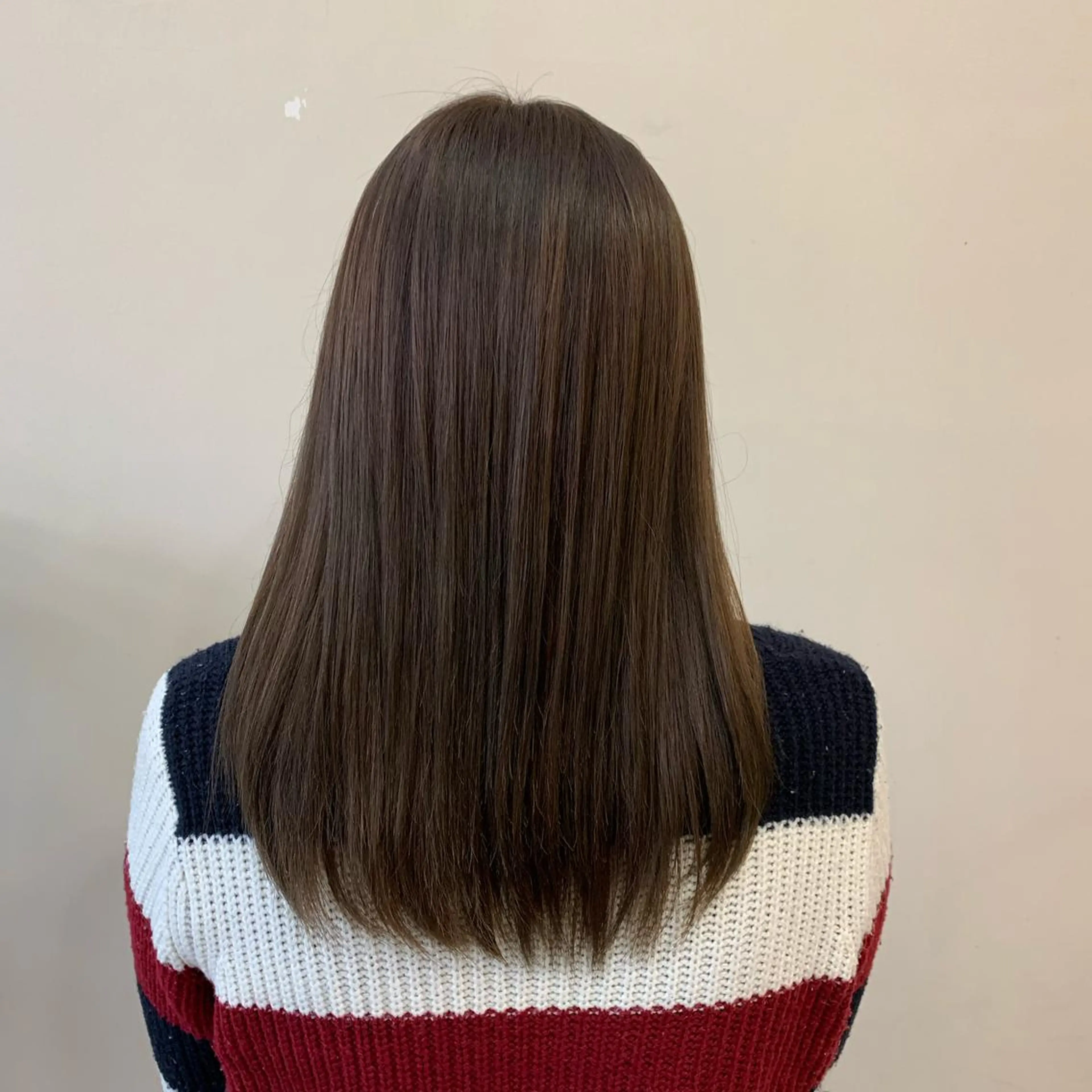 セミロング 仁和山 健汰のヘアスタイル