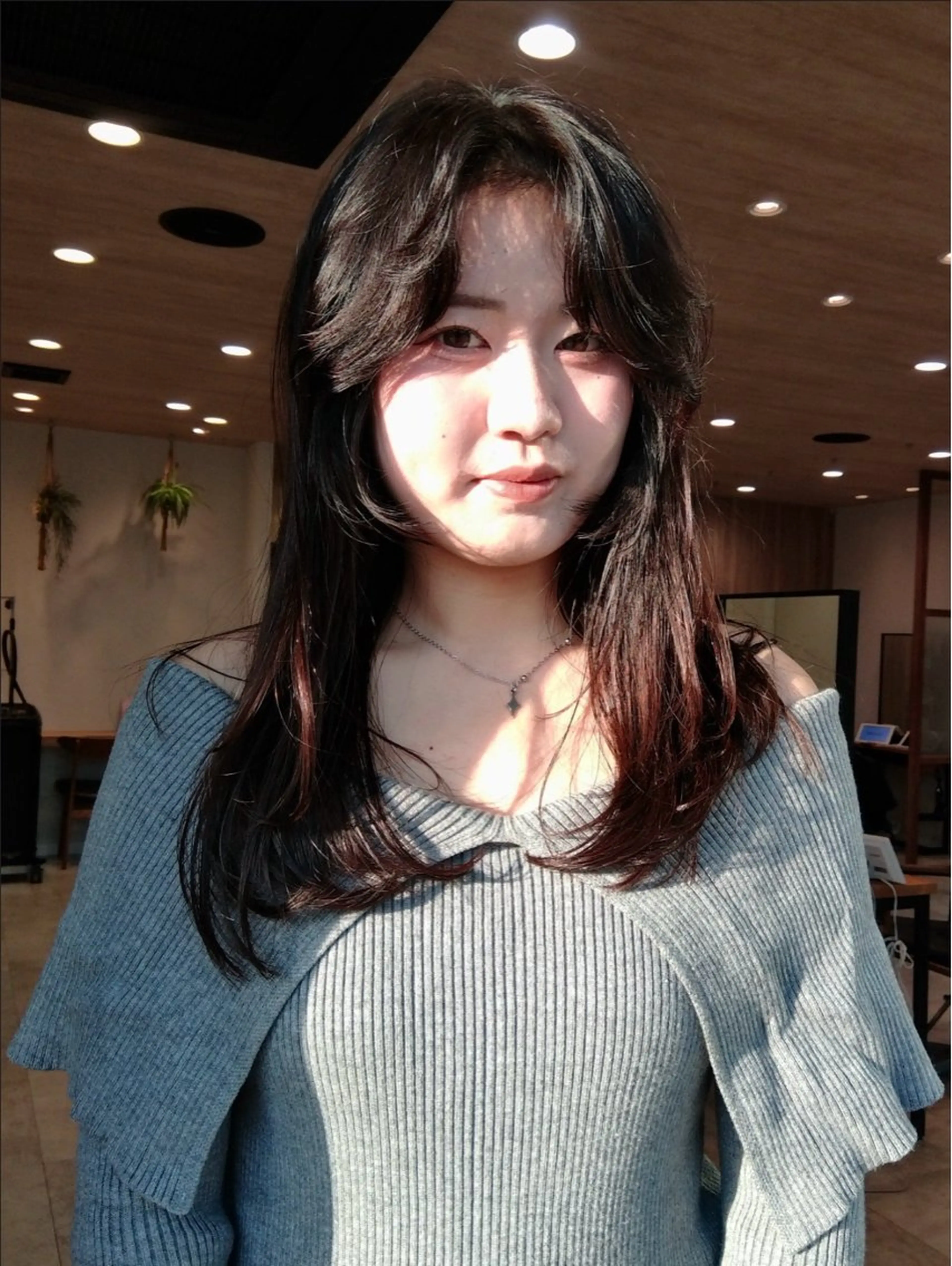 セミロング レイヤーカット カット 似合わせカラー/ 海外風/nanamiのヘアスタイル