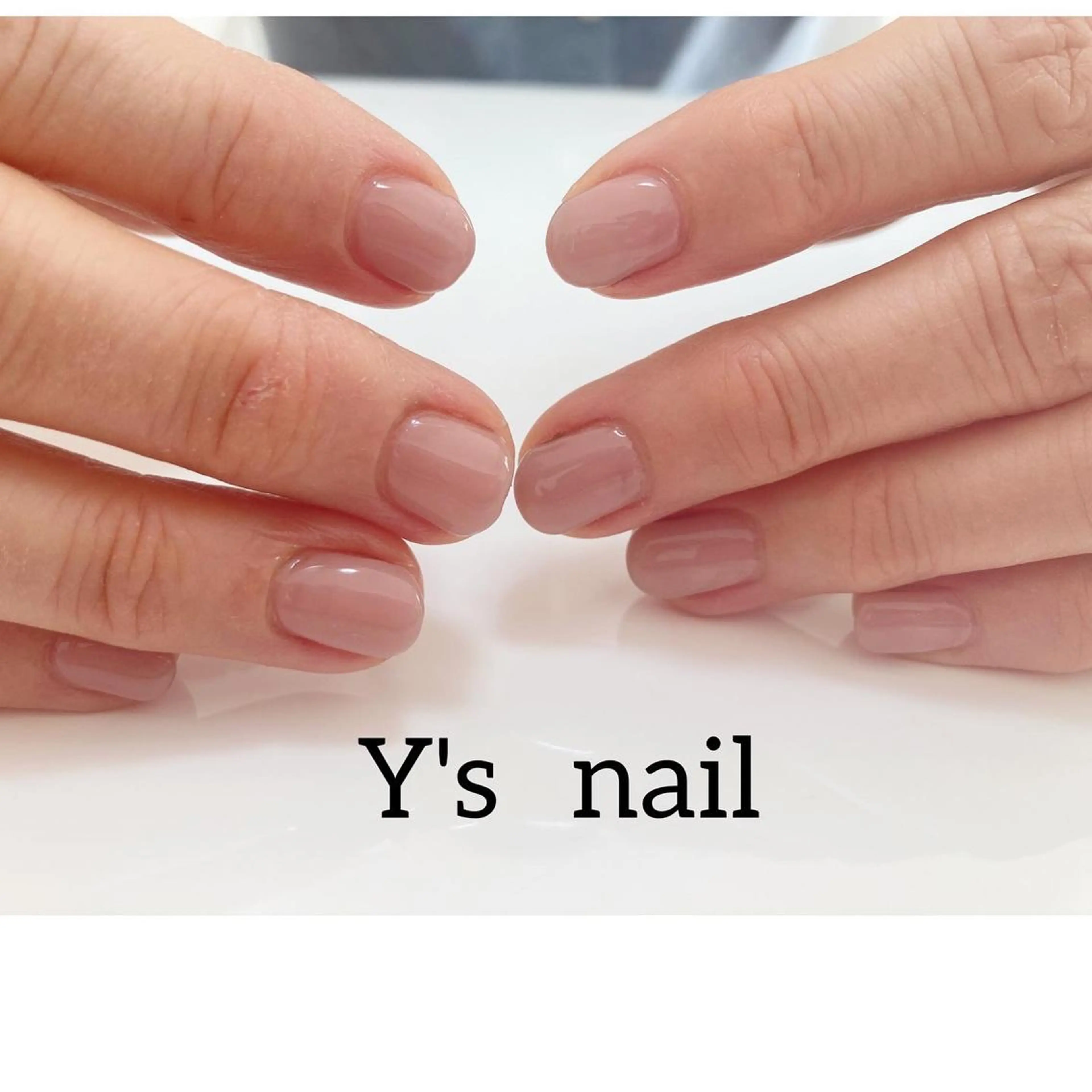 ネイル ワンカラーネイル 手書きが得意🖌️ Y’s  nailのネイルデザイン