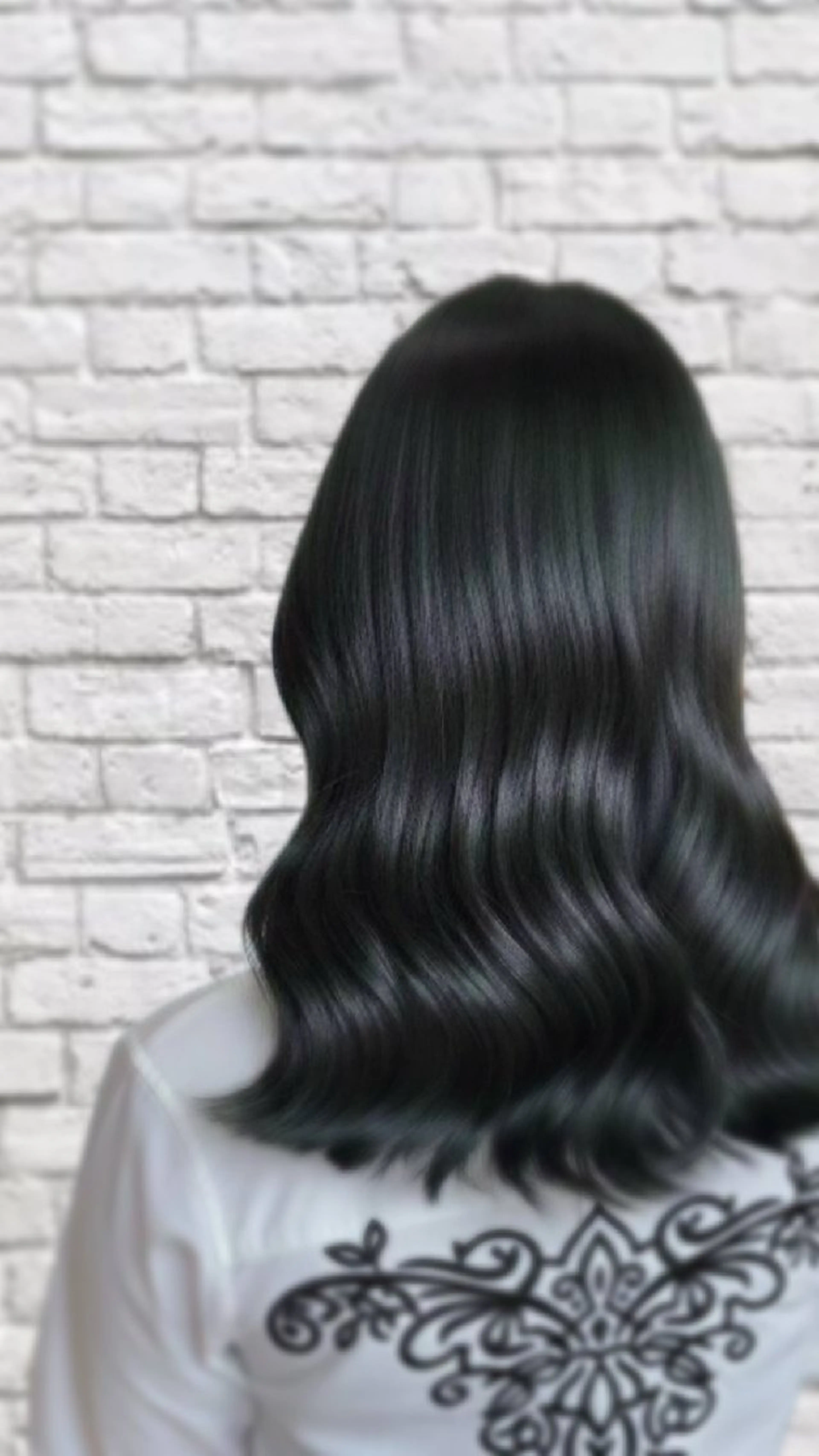 セミロング ブリーチなし艶カラー 🌈髪質改善MASSのヘアスタイル