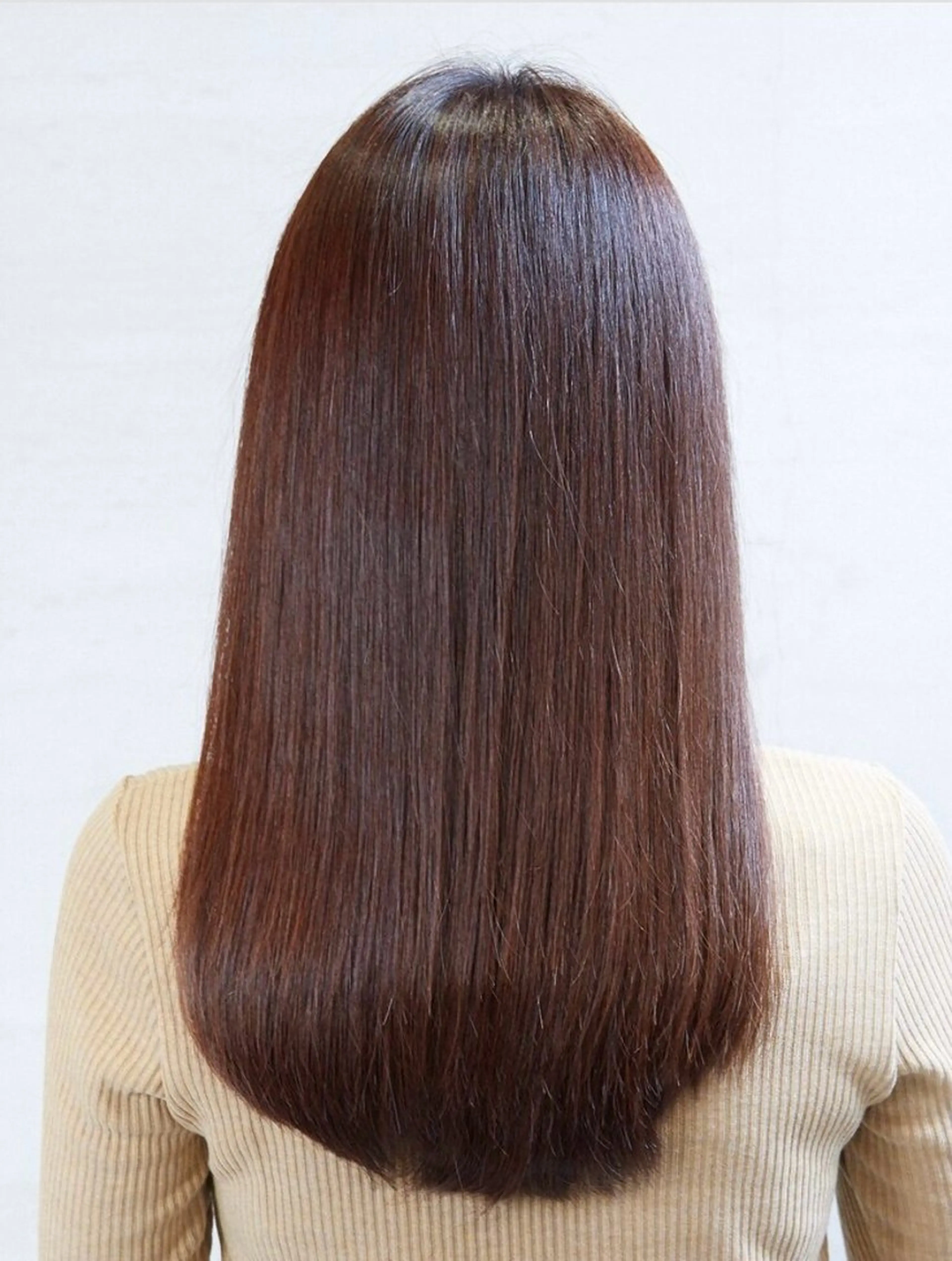 ロング YUKI .のヘアスタイル