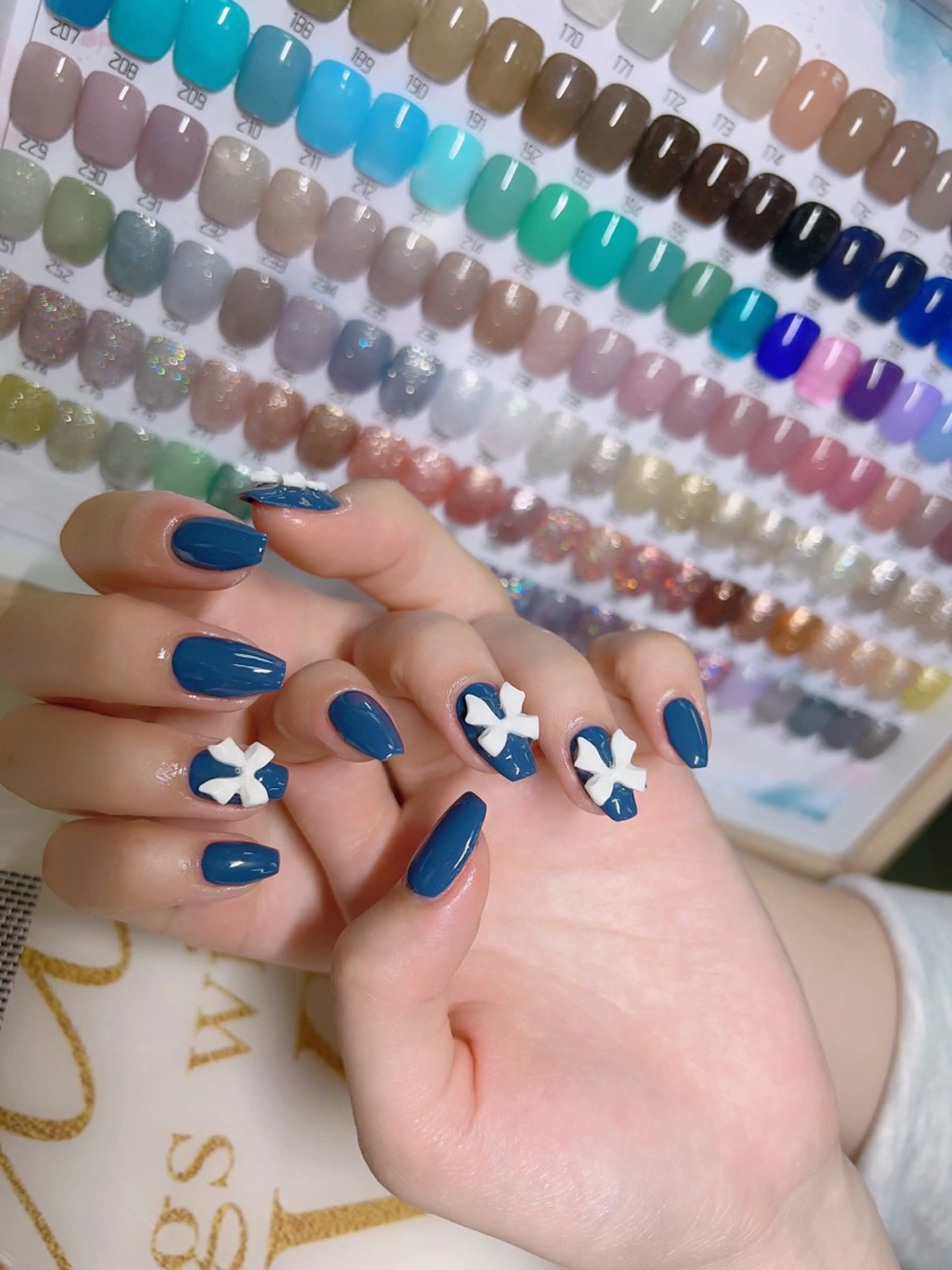 ネイル チークネイル マグネットネイル 持ち込み ニュアンスネイル シンプルネイル インフィニティ ネイルサロンのネイルデザイン