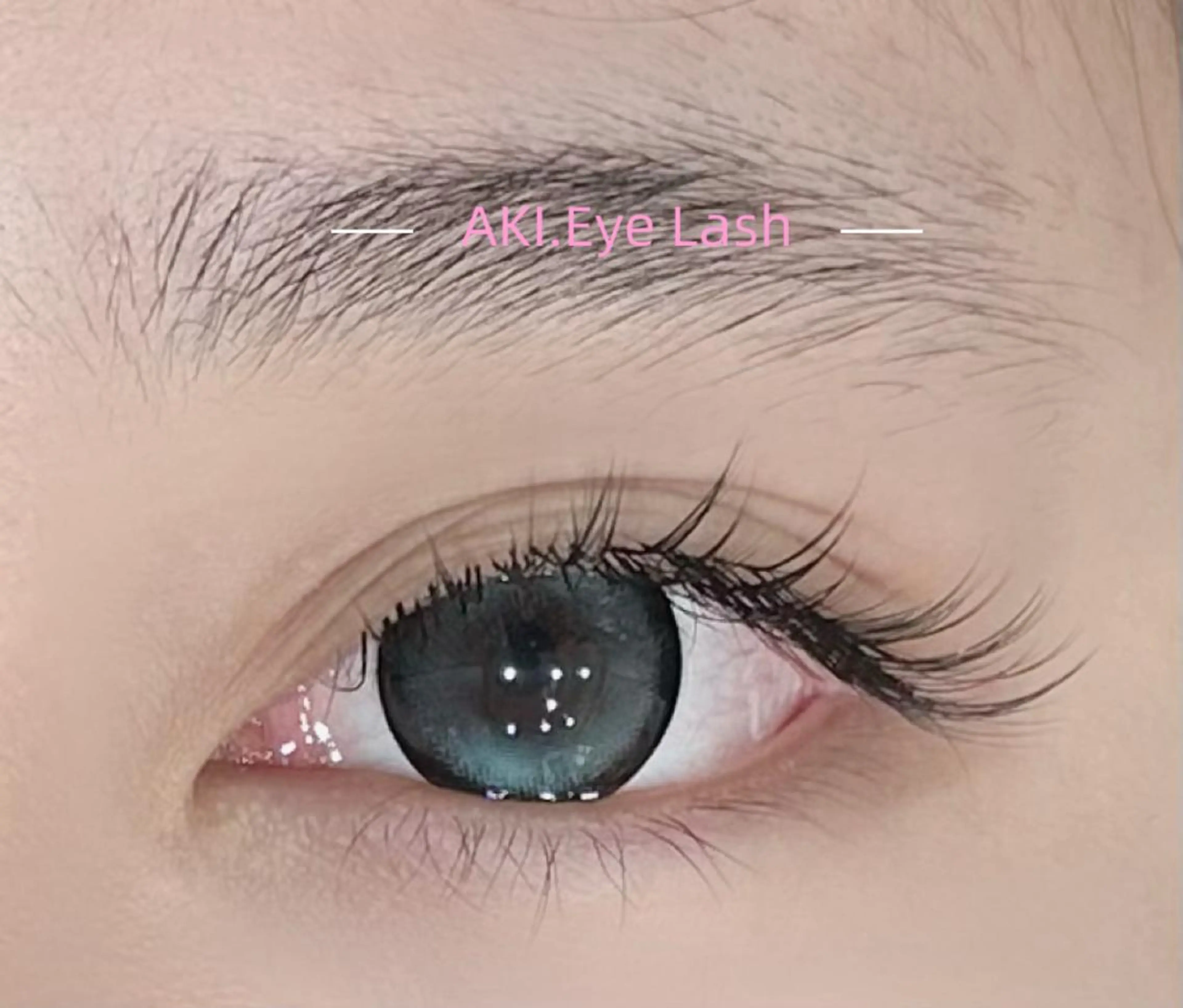 マツエク・マツパ セクシー マツエク AKI. 小林のマツエク・マツパデザイン