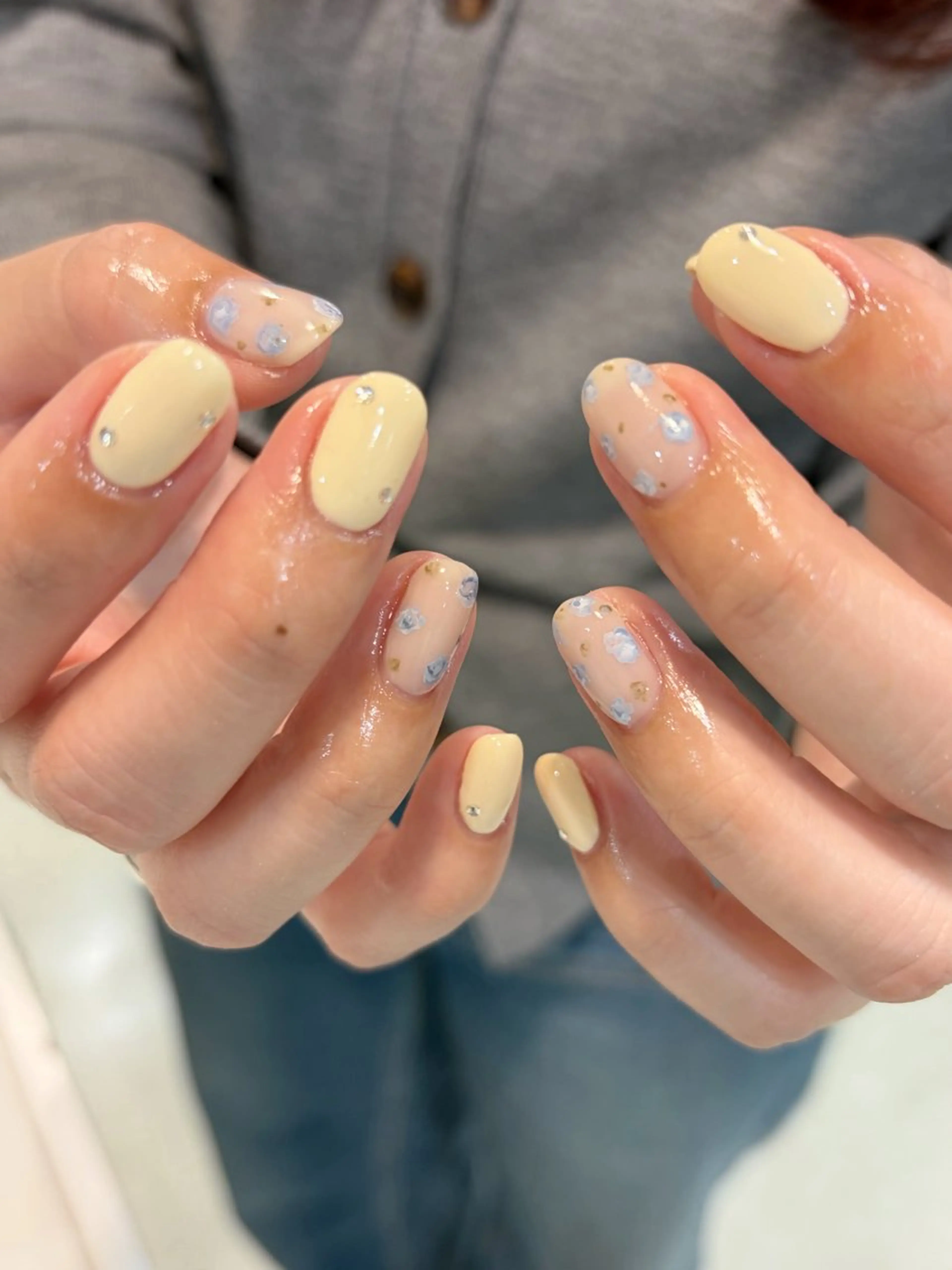 ネイル Salondevi2 isanaのネイルデザイン