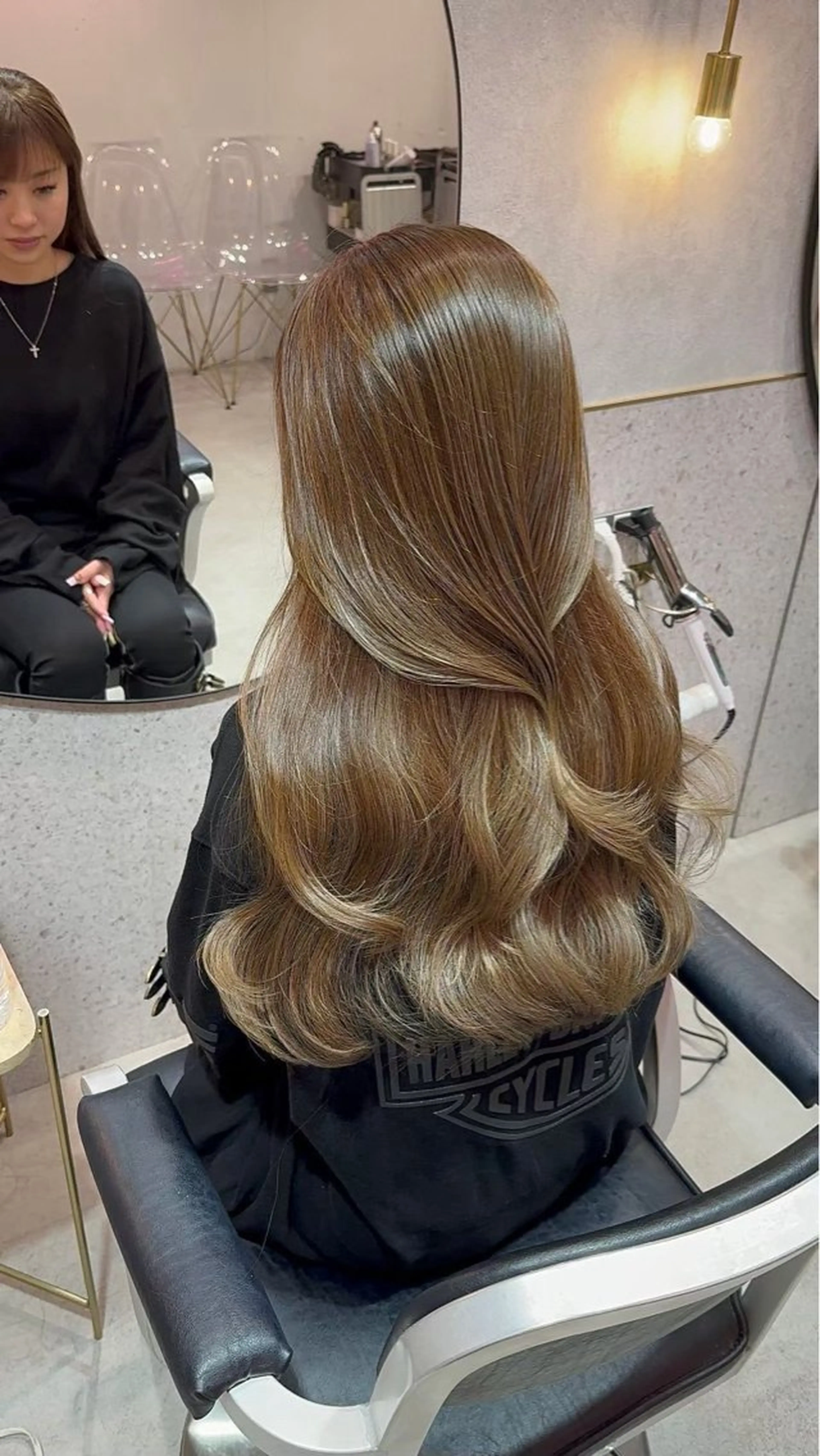 ロング カラー ヘアカラー トリートメント 【艶カラー】 じゅりのヘアスタイル