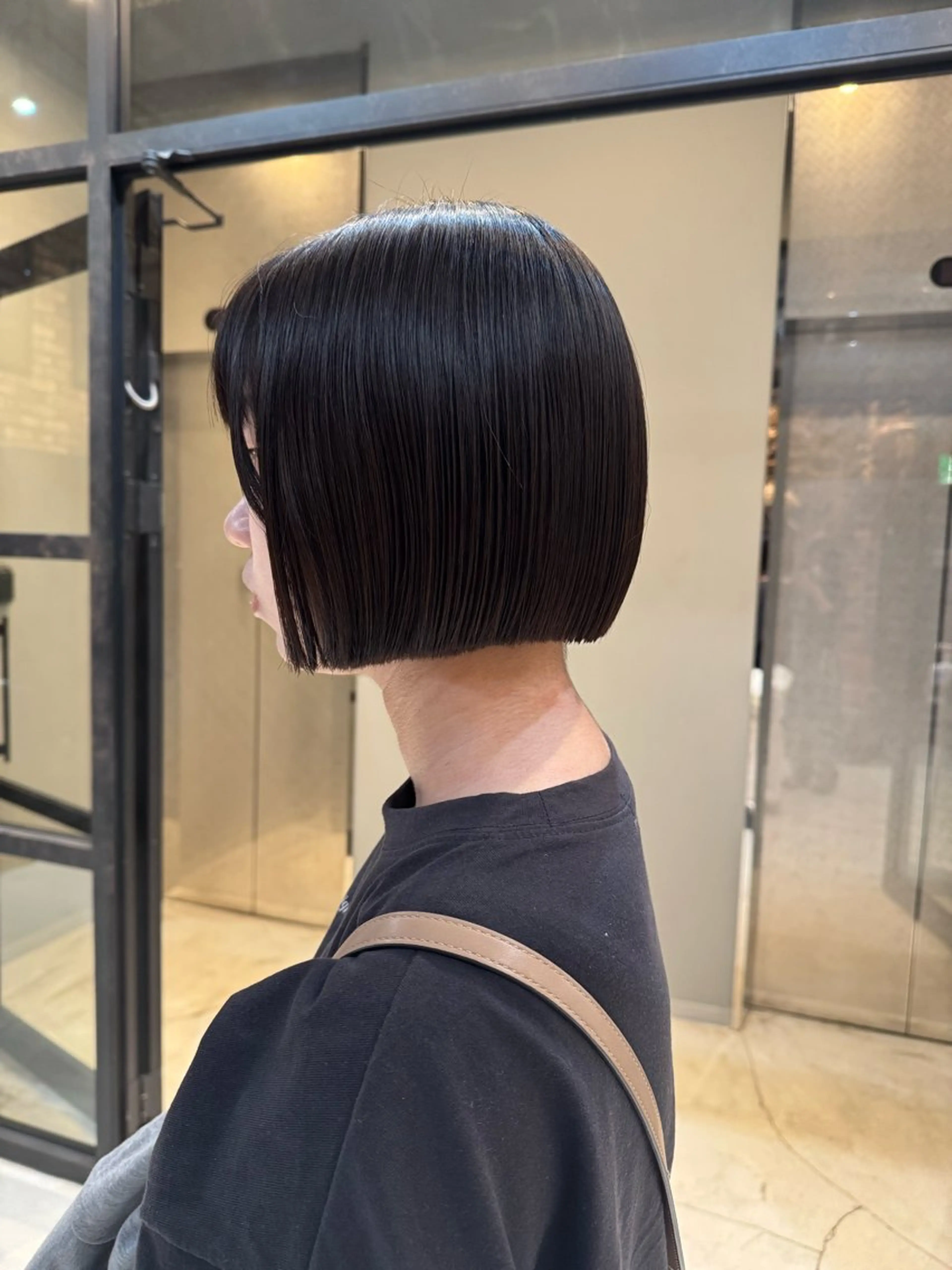 ショート カラー 大人な抜け感レイヤー remi🖤のヘアスタイル