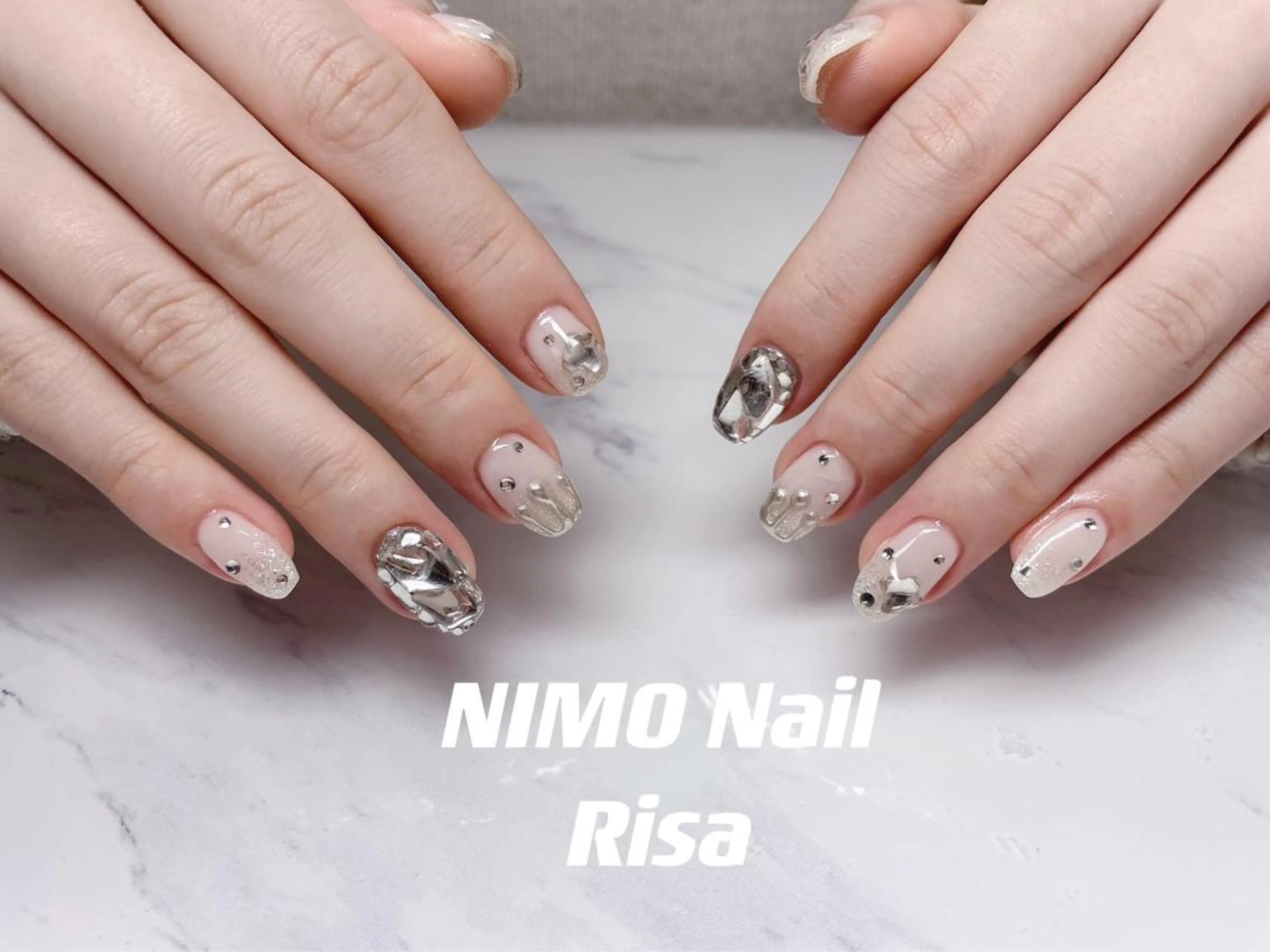 ネイル ハンドネイル RI SA☀️ リサのネイルデザイン