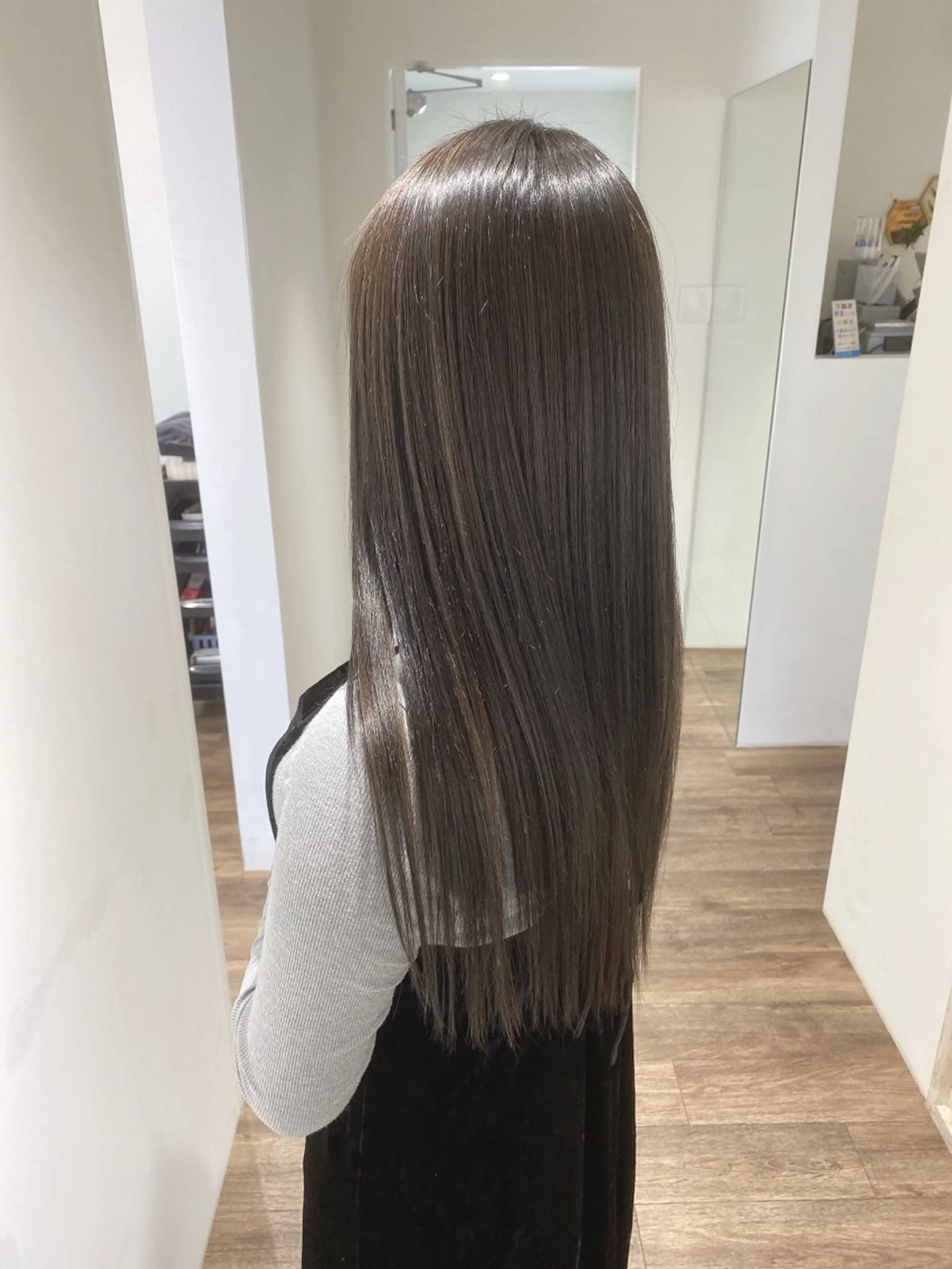 ロング 縮毛矯正 ハイライト⭐️上野 高広のヘアスタイル