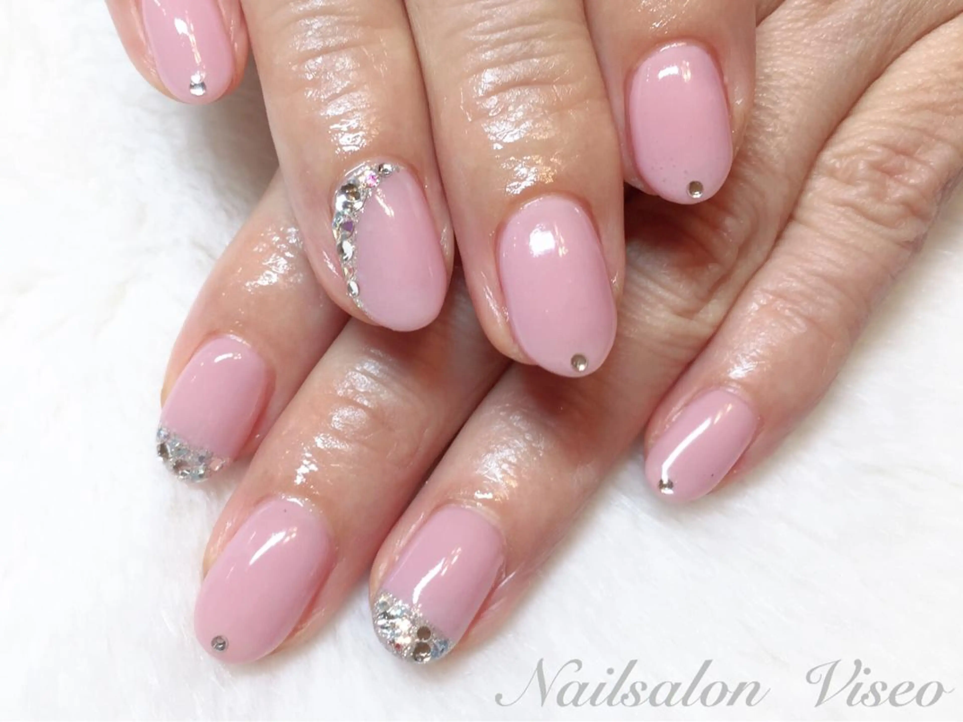 ネイル Viseo《6週間 長持ちパラジェル》のネイルデザイン