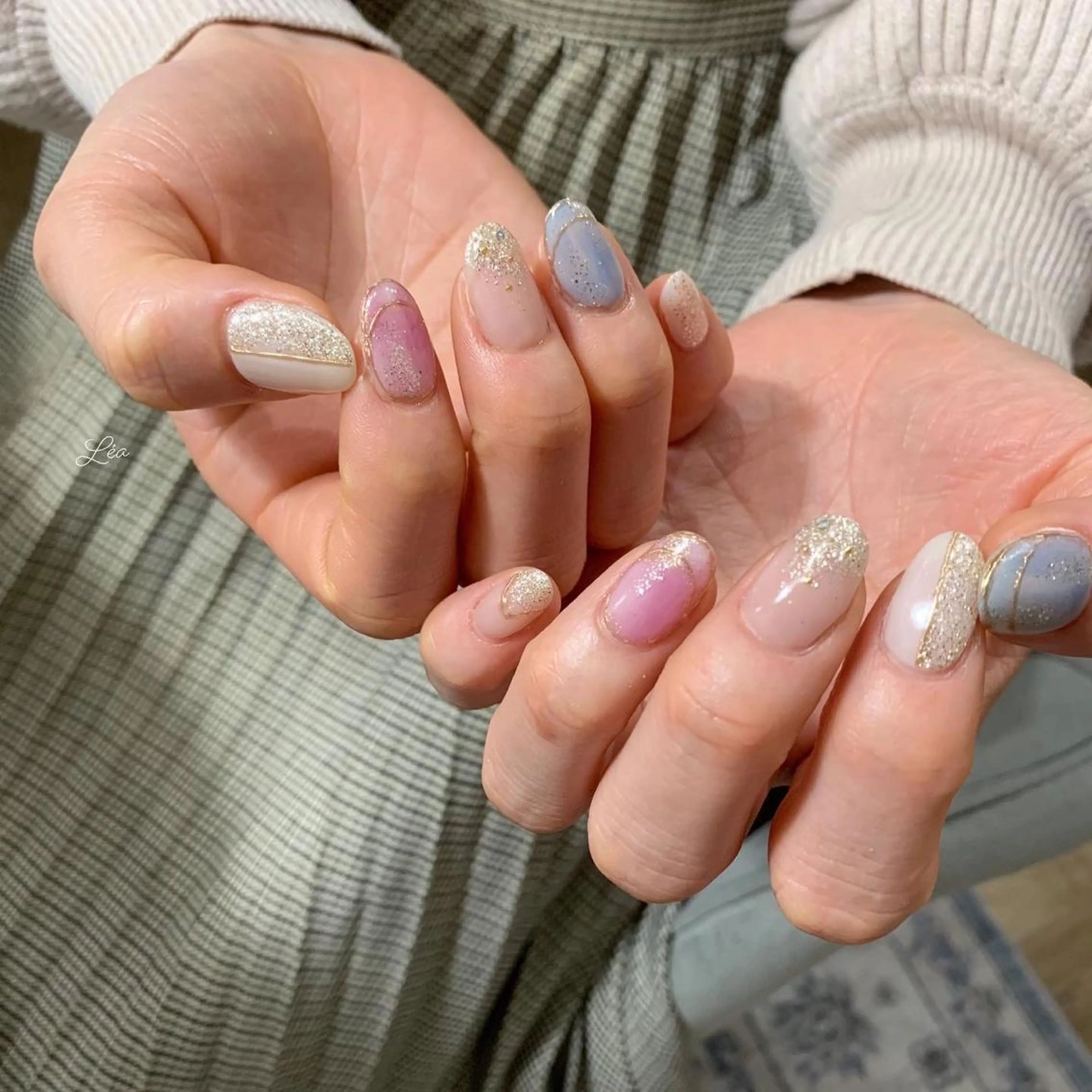 ネイル ジェルネイル 持ち込み パラジェル ソフトジェル Léa nailのネイルデザイン