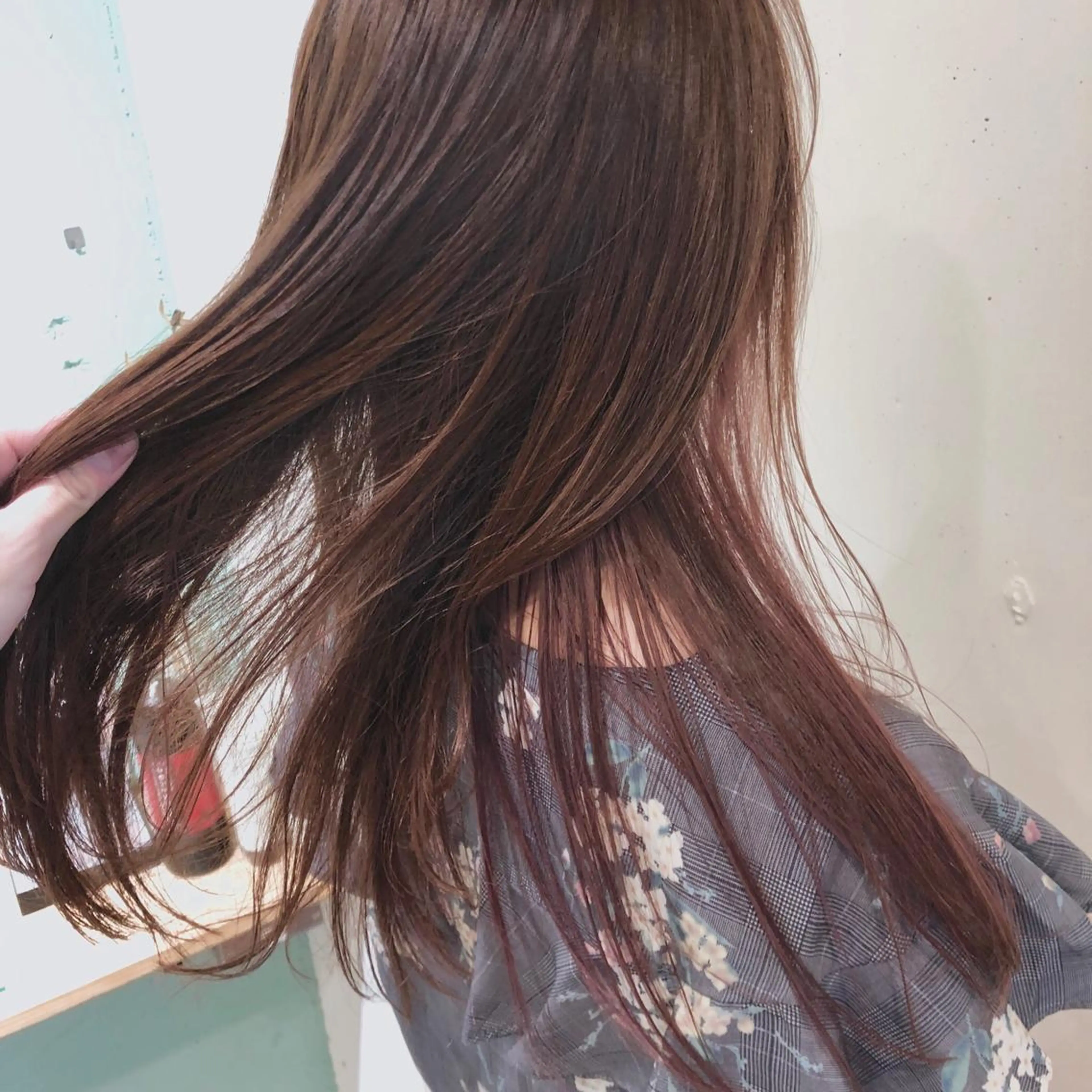 セミロング カラー パーマ ヘアアレンジ ブリーチ グラデーションカラー ハイライトカラー インナーカラー ラベンダーカラー 【ツヤ髪美容師】 ツダケイスケのヘアスタイル