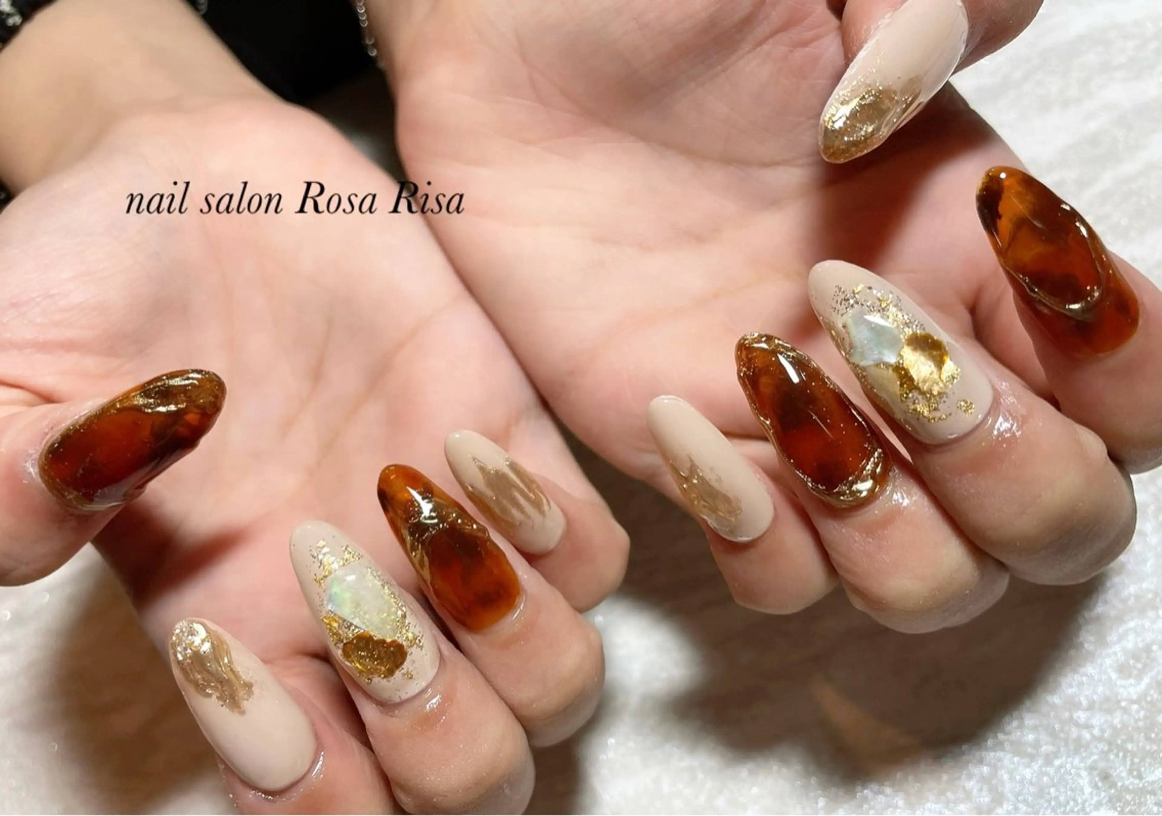 ネイル べっ甲ネイル ネイルスタジオ シェイクユアハンズのネイルデザイン