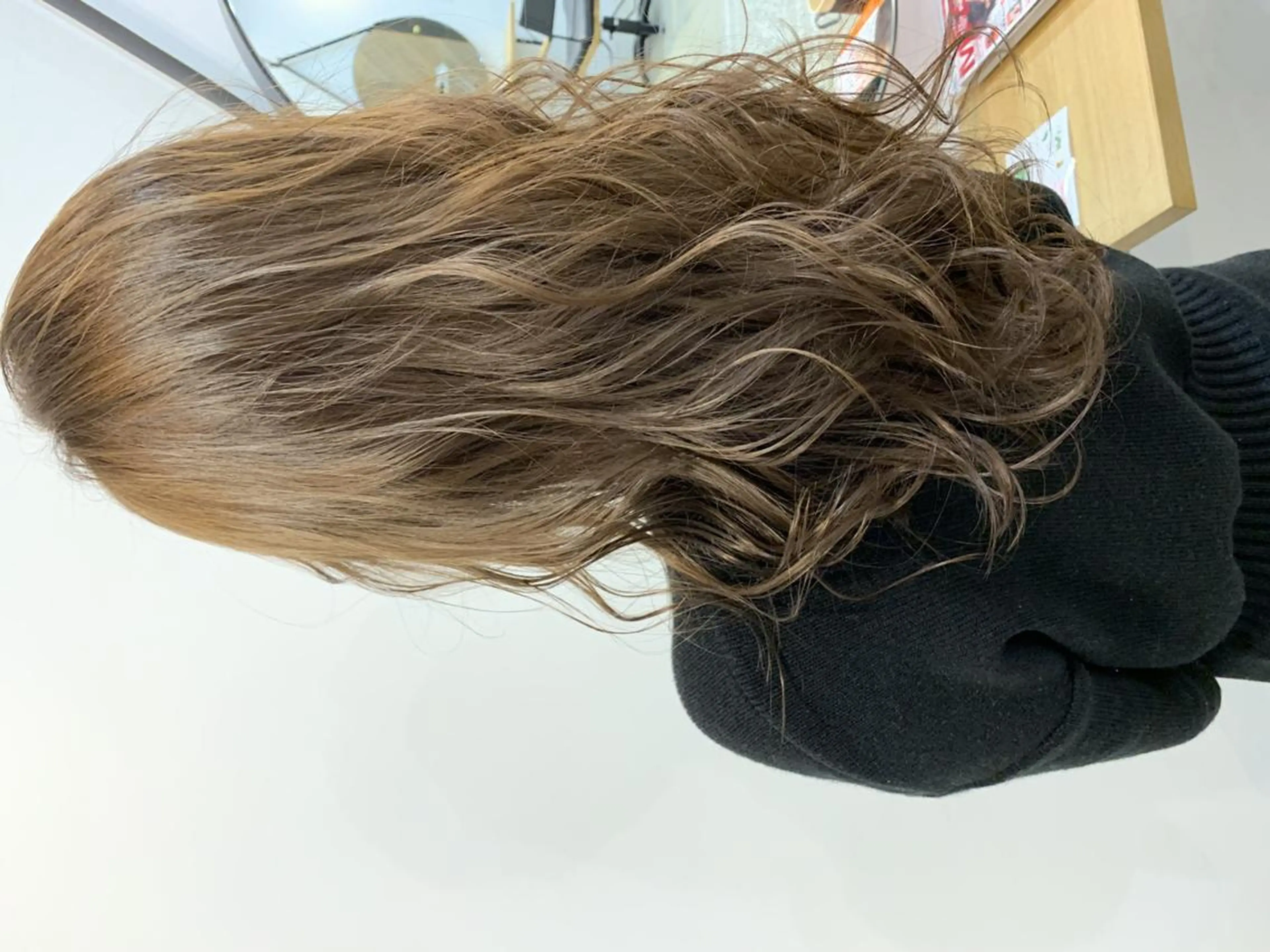 ロング カラー パーマ ヘアアレンジ メンズ キッズ ネイル マツエク・マツパ 中津No.1髪質改善 店長✨透ける暗髪のヘアスタイル