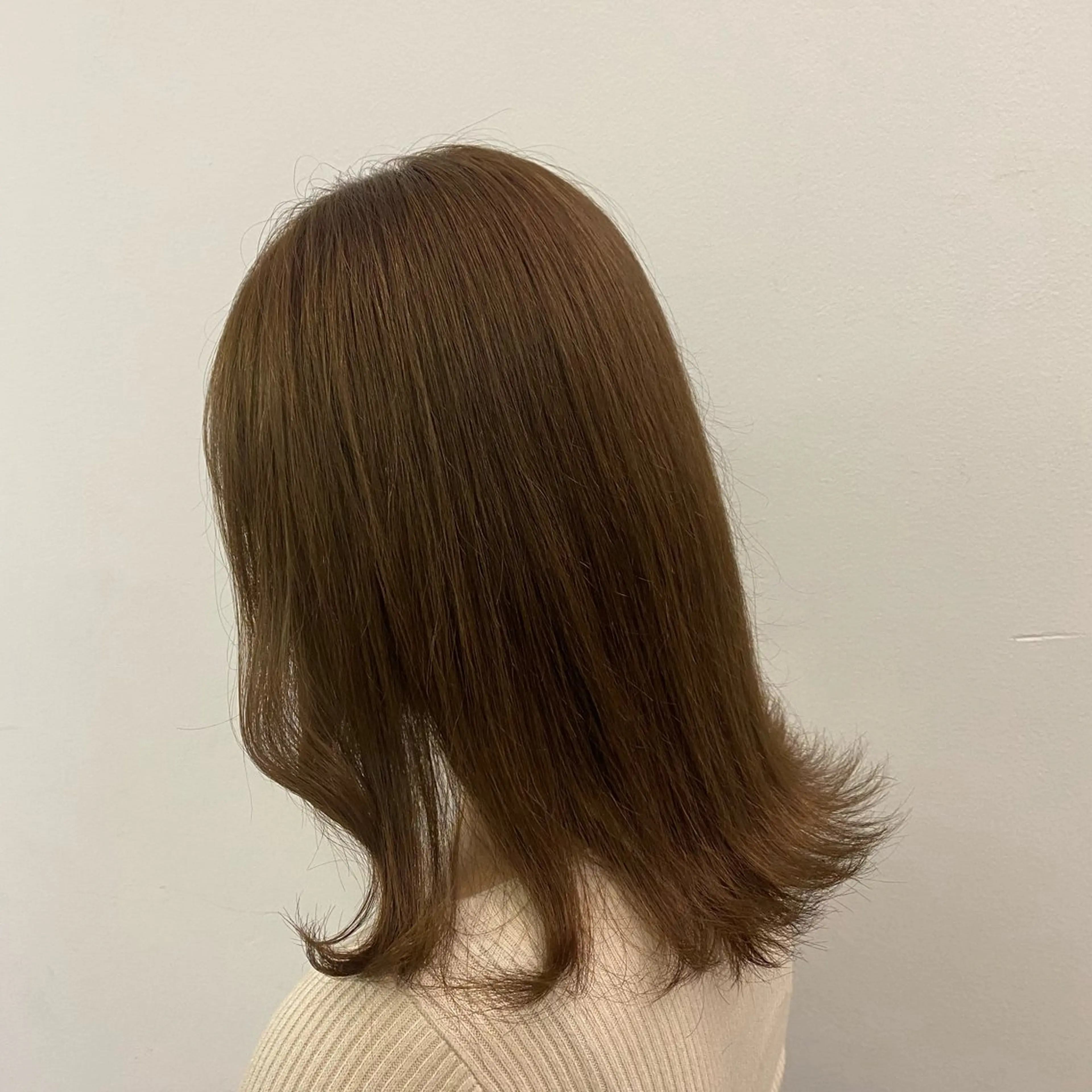 ミディアム カラー ベージュカラー オリーブベージュ 韓国ヘア・カラー 🩵SHIZUKUのヘアスタイル