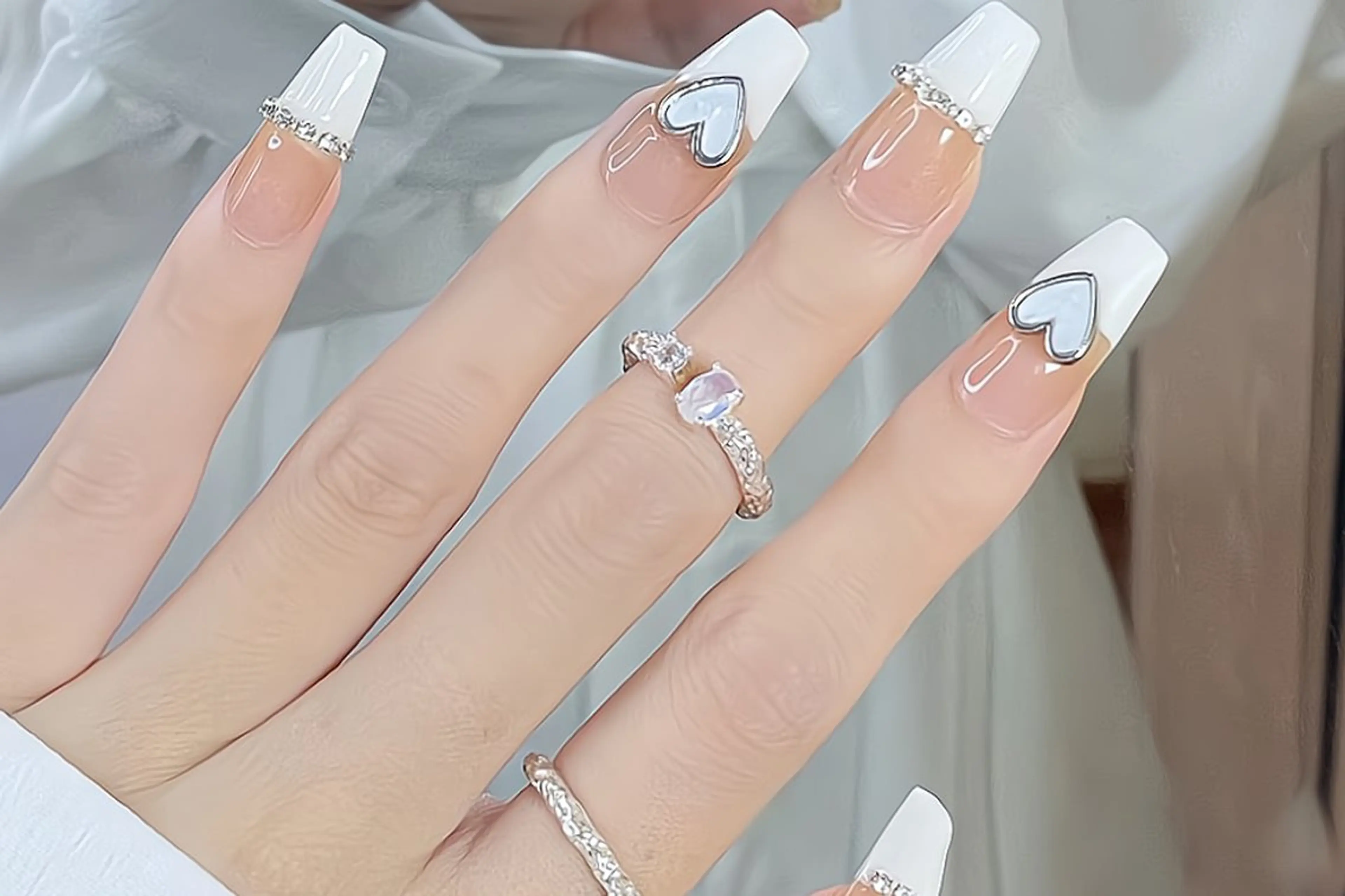 ネイル 横浜市中区曙町 E·U·Bネイルのネイルデザイン