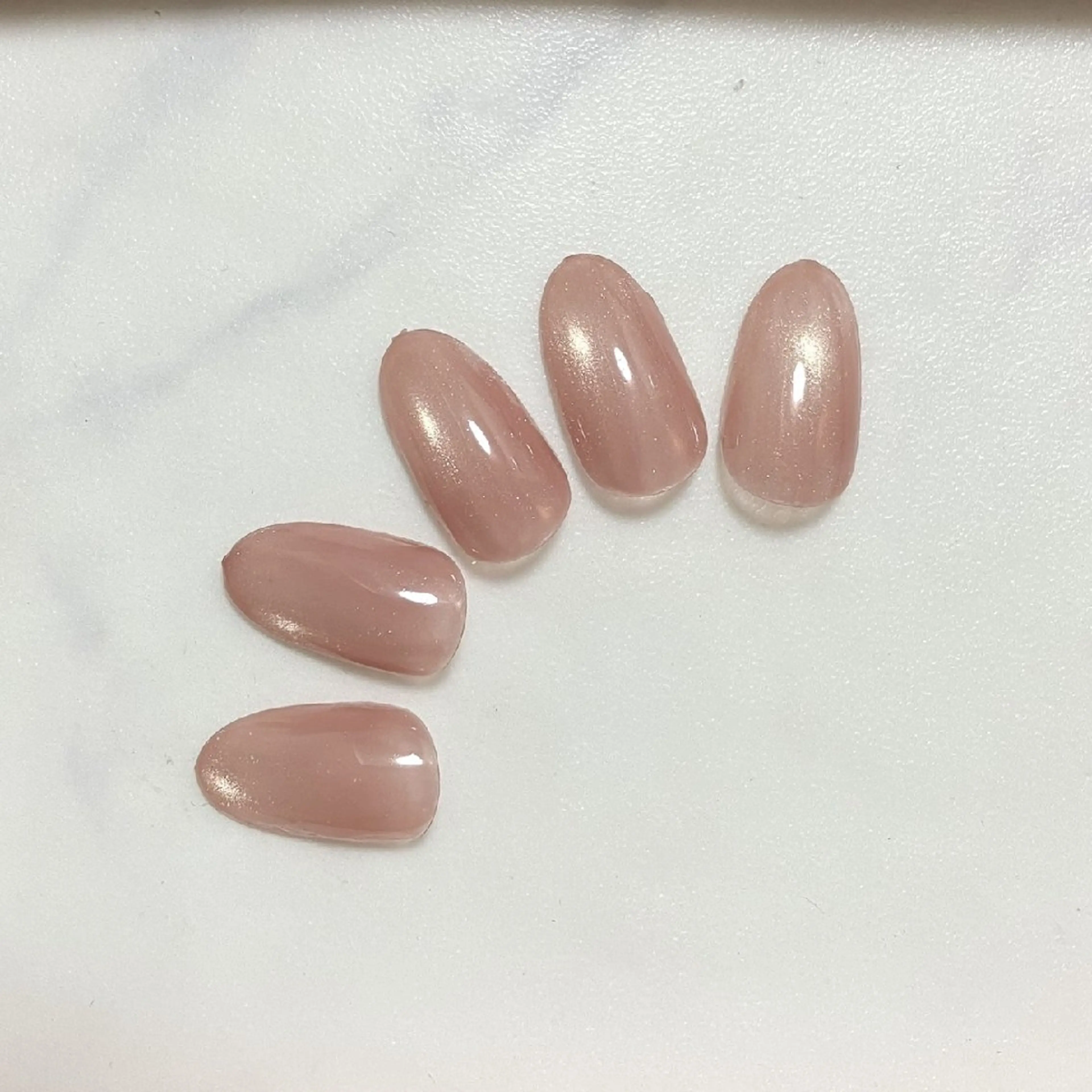 ネイル マグネットネイル マグネットワンカラー ワンカラーネイル ハンドネイル KaNa Nailのネイルデザイン