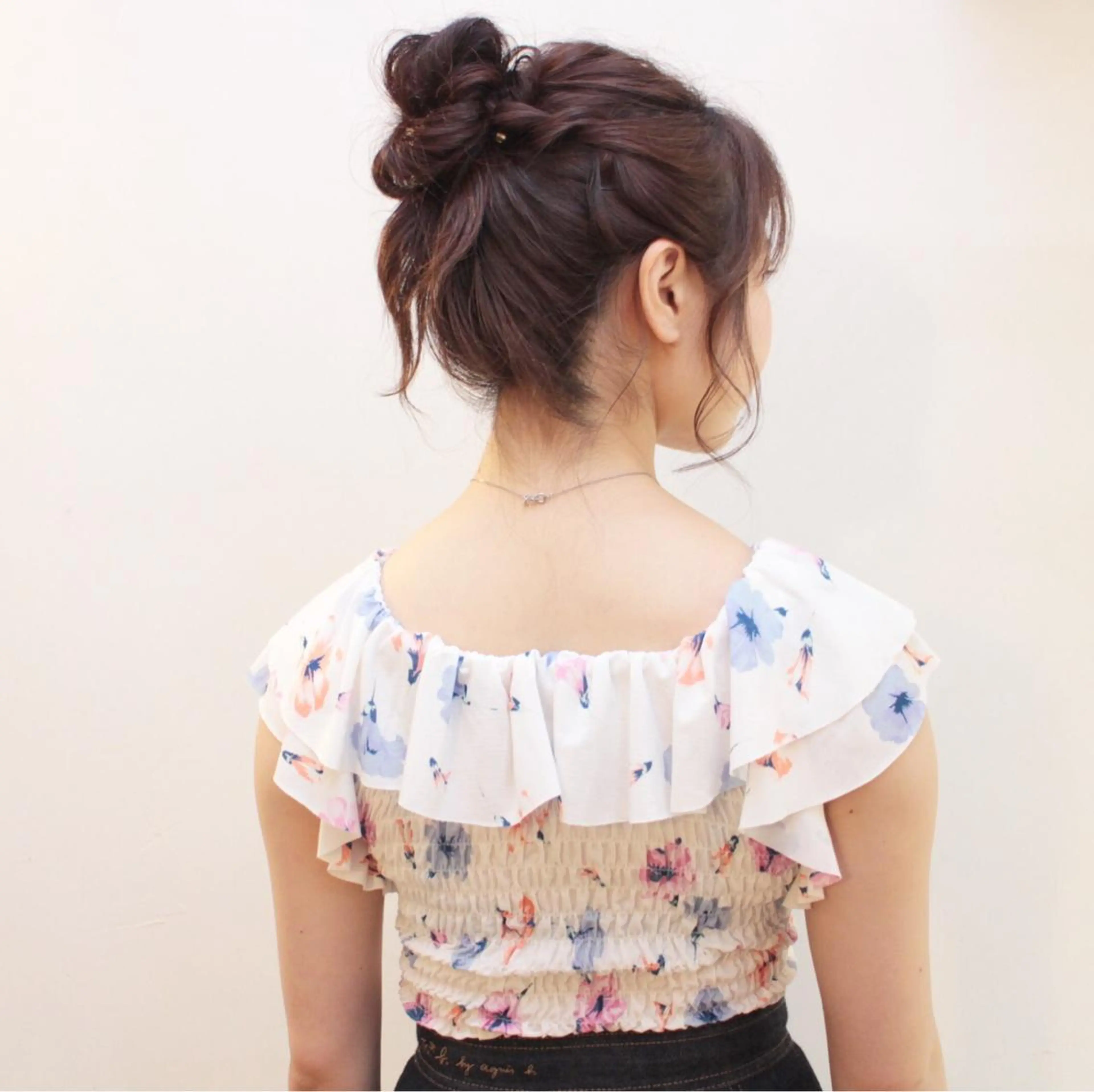 ヘアアレンジ お団子ヘア 簡単アレンジ クニモトハルナ ボブ/柔らかカラーのヘアスタイル