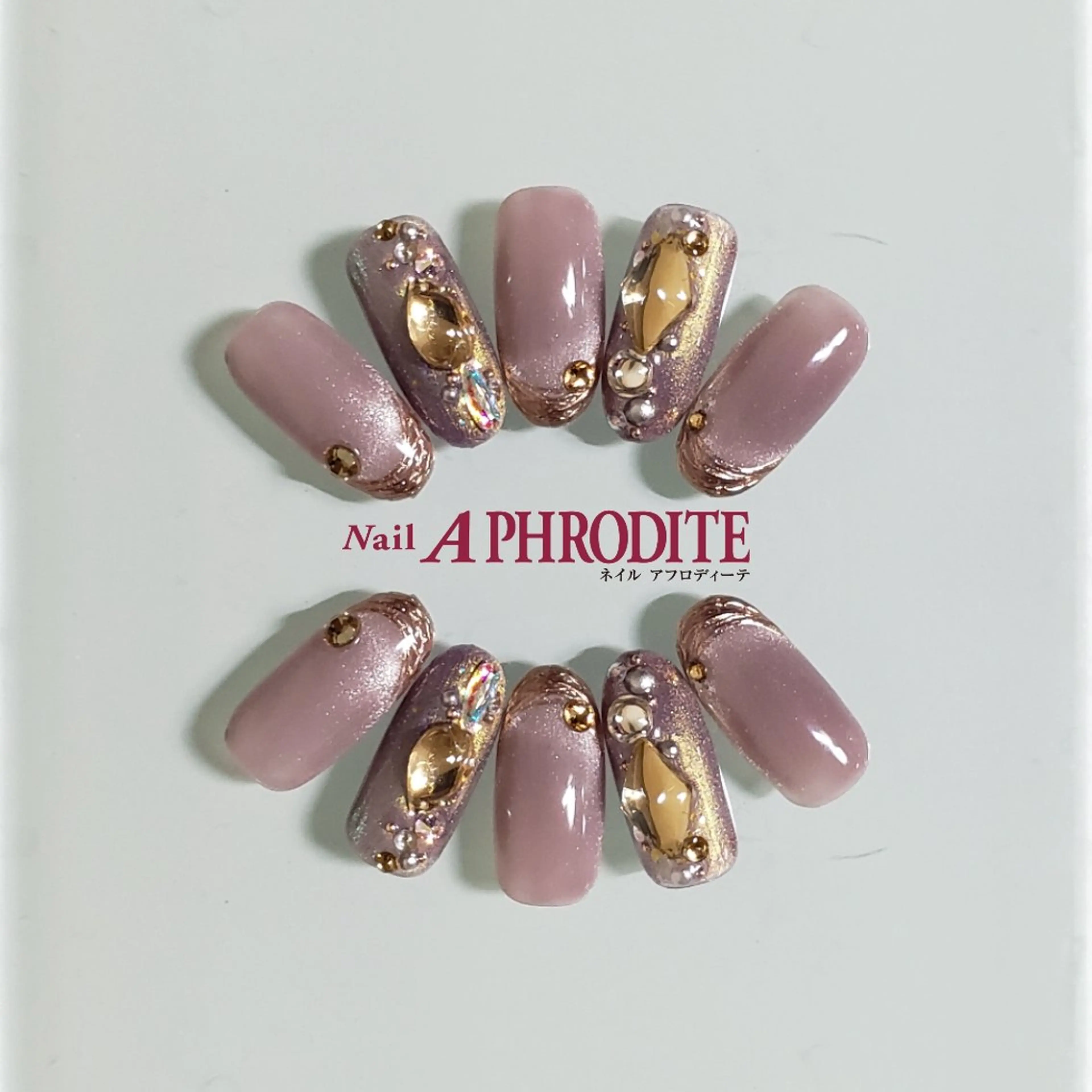 ネイル ジェルネイル ニュアンスネイル スカルプネイル ソフトジェル ネイルチップ ハンドネイル Nail  Aphroditeのネイルデザイン