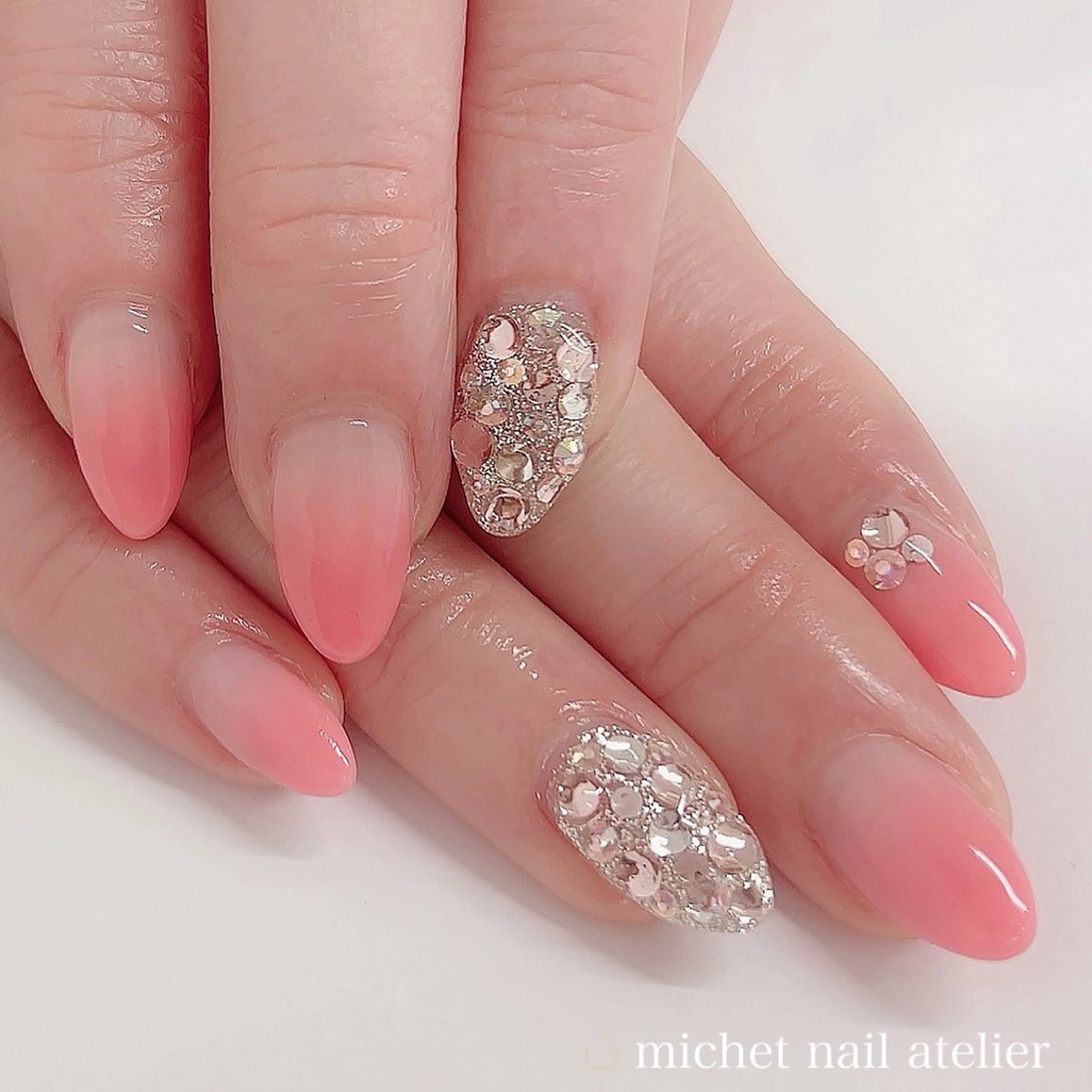 ネイル ジェルネイル グラデーション ラメ(グリッター) ピンク シンプルネイル ハンドネイル h. rikaのネイルデザイン