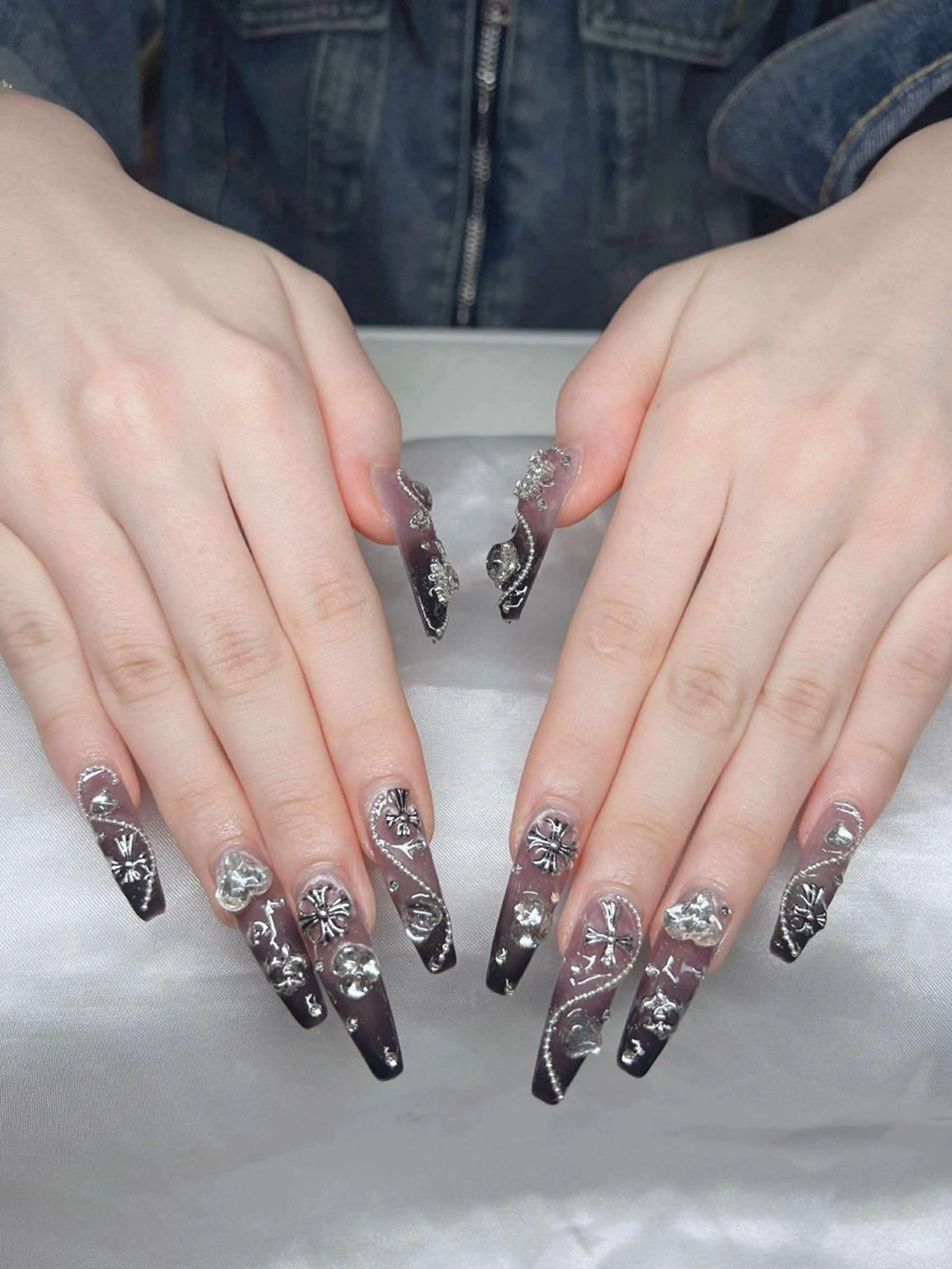 ネイル 長さ出し グラデーション 卒業式 キラキラネイル マグネットネイル ハンドネイル Lee Nailsのネイルデザイン