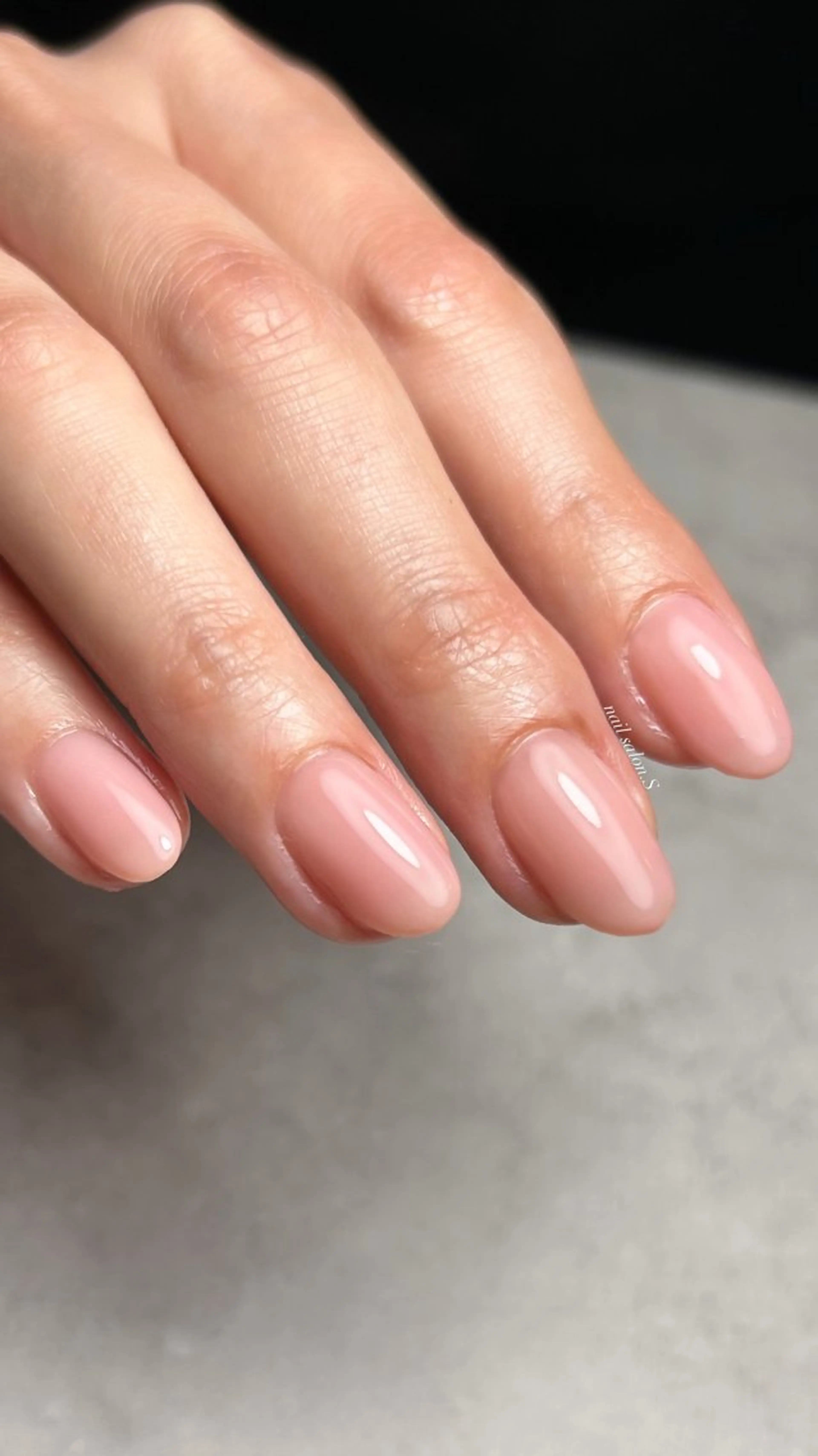 ネイル ジェルネイル 持ち込み ワンカラーネイル ピンク スカルプネイル ハンドネイル 関山 志乃のネイルデザイン