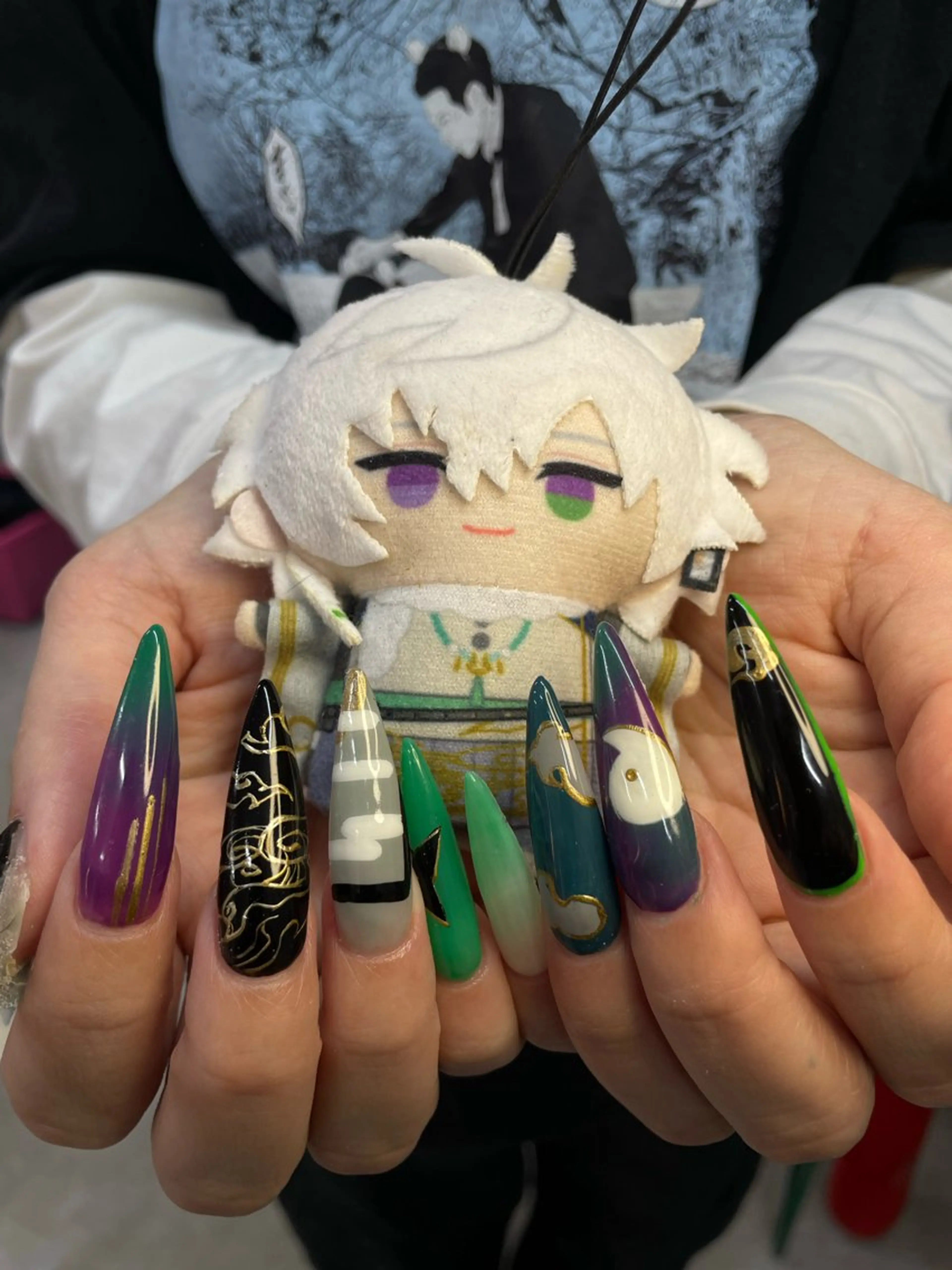 ネイル ハンドネイル ひめか🫁 推し概念・個性派のネイルデザイン