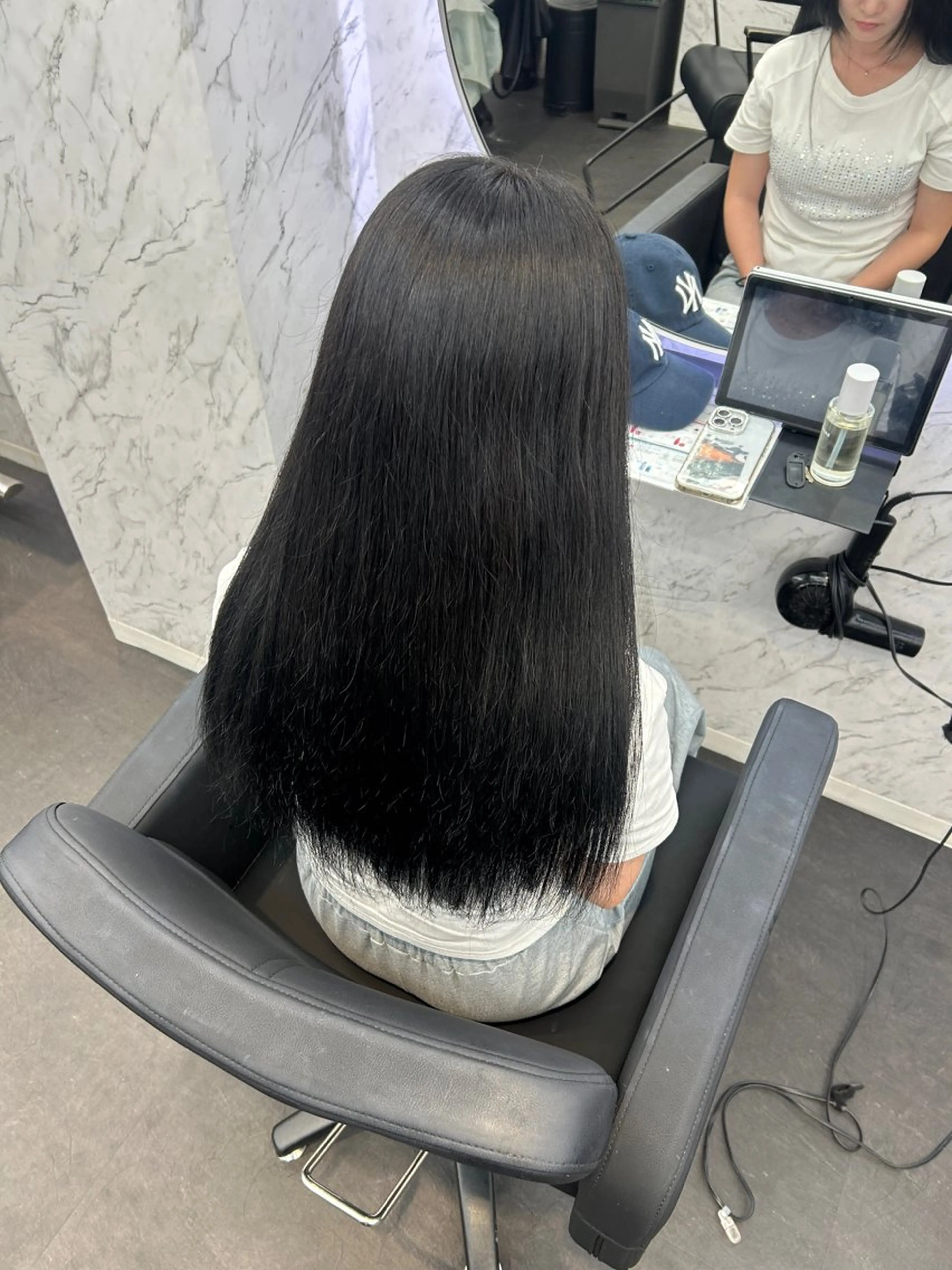 ロング カラー 黒髪 ヘアカラー カット¥1100 ✂️MIUのヘアスタイル