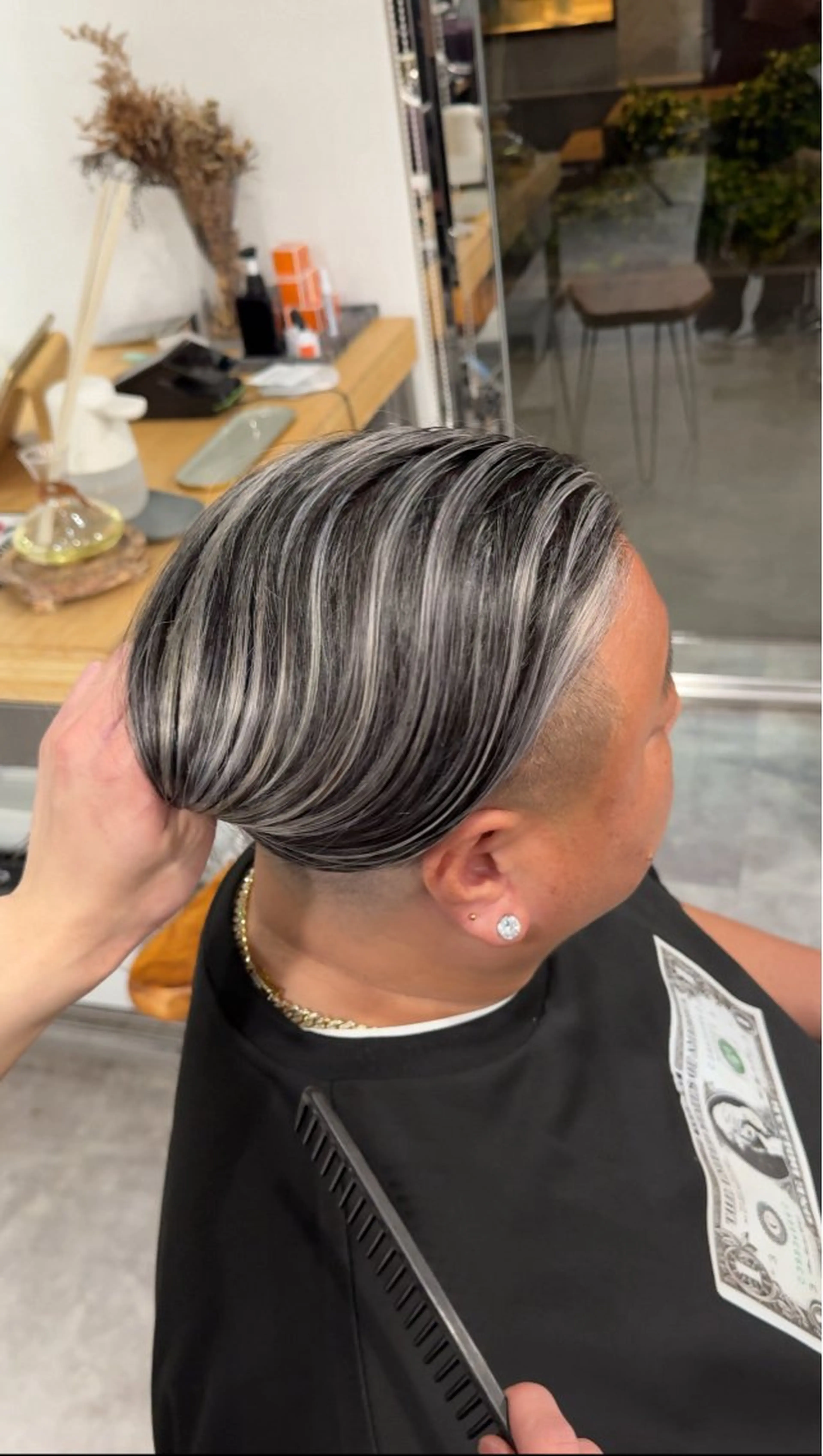 ロング カラー ハイライトカラー ハイライト りょうへい/ 全頭ブリーチ/渋谷のヘアスタイル