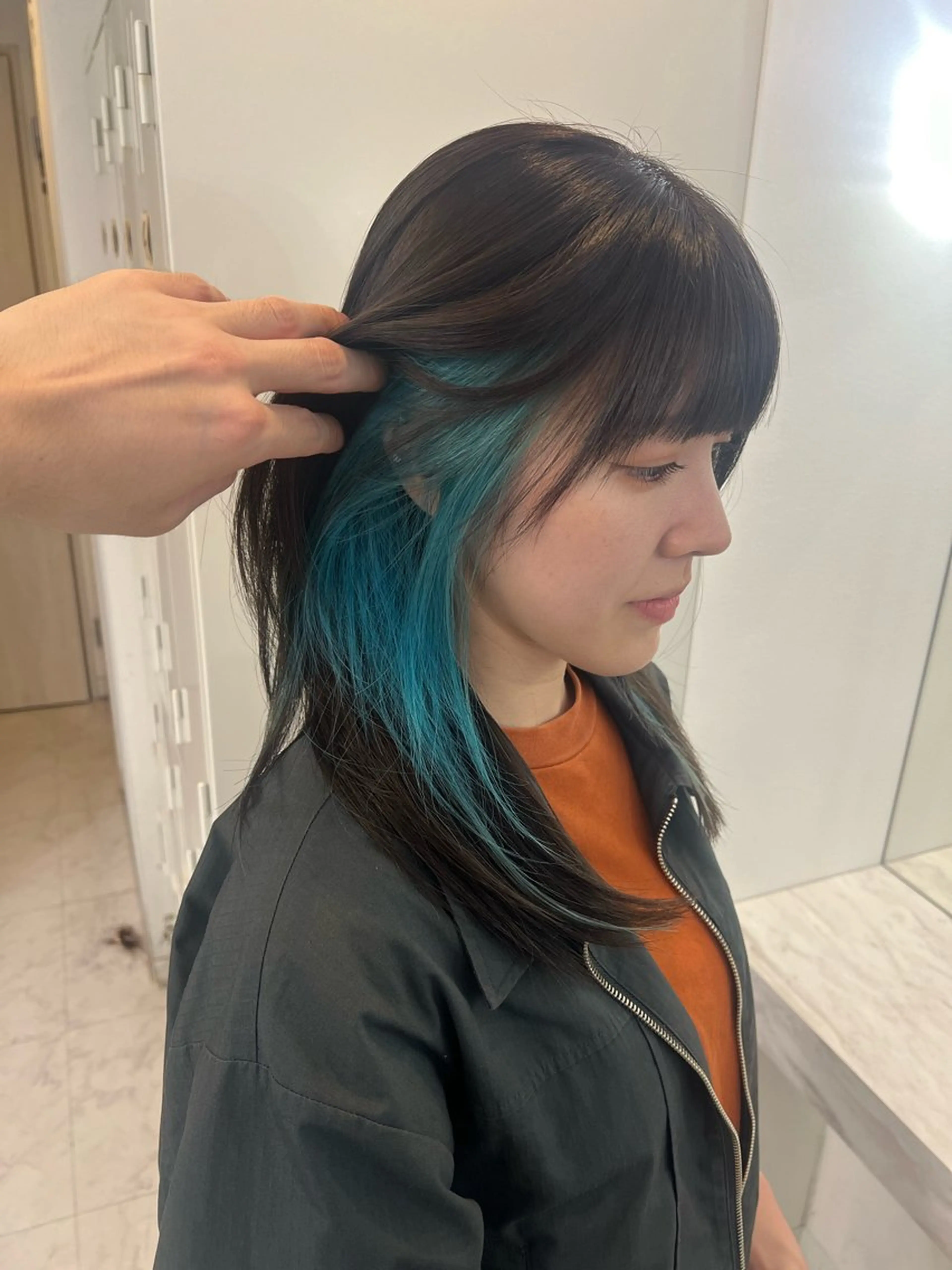 セミロング カラー ブリーチ カット ヘアカラー トリートメント ✨髪質改善✖︎顔周り レイヤー✨ナカムラのヘアスタイル