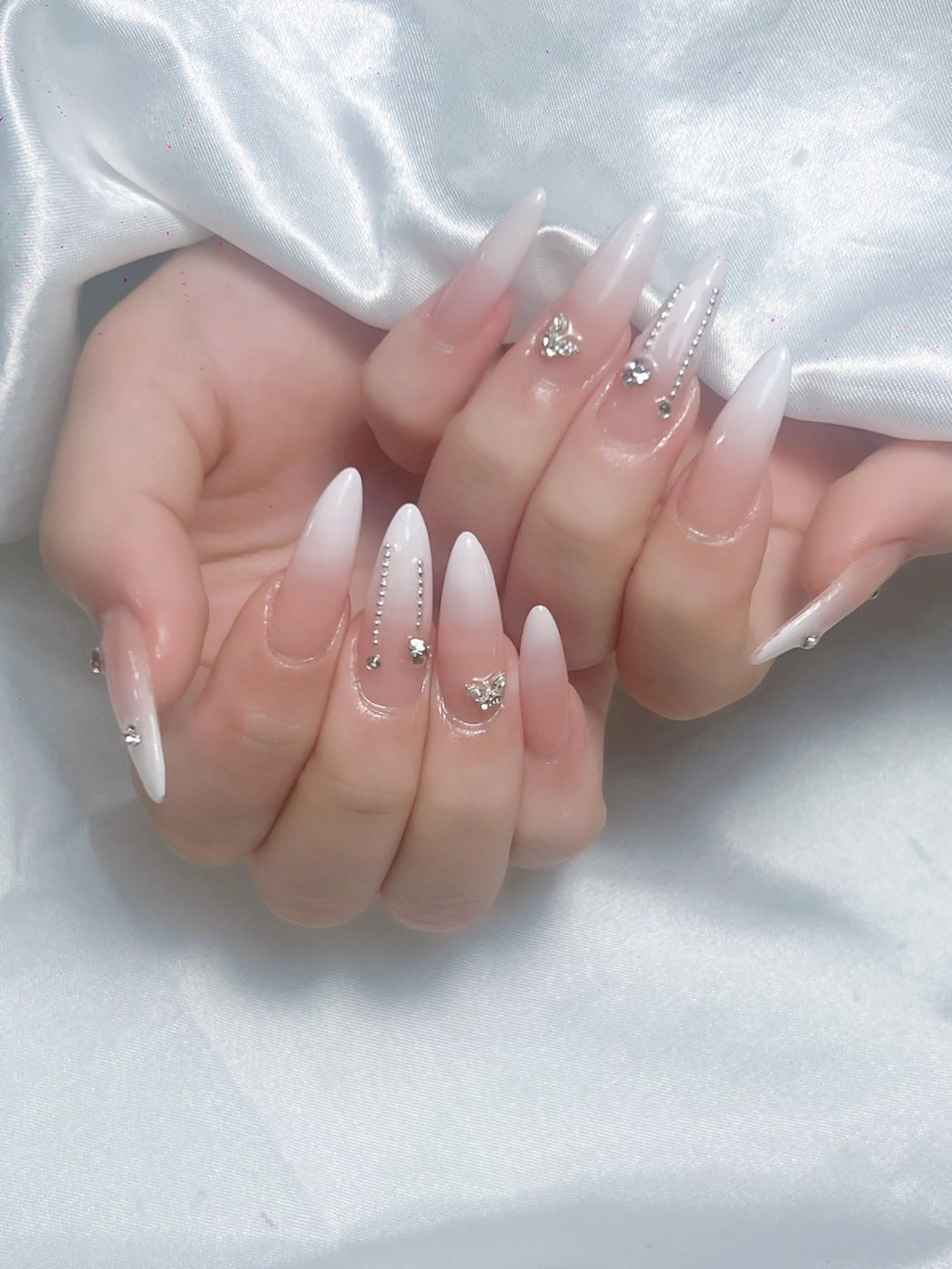 ネイル LEELA NAIL STUDIOのネイルデザイン