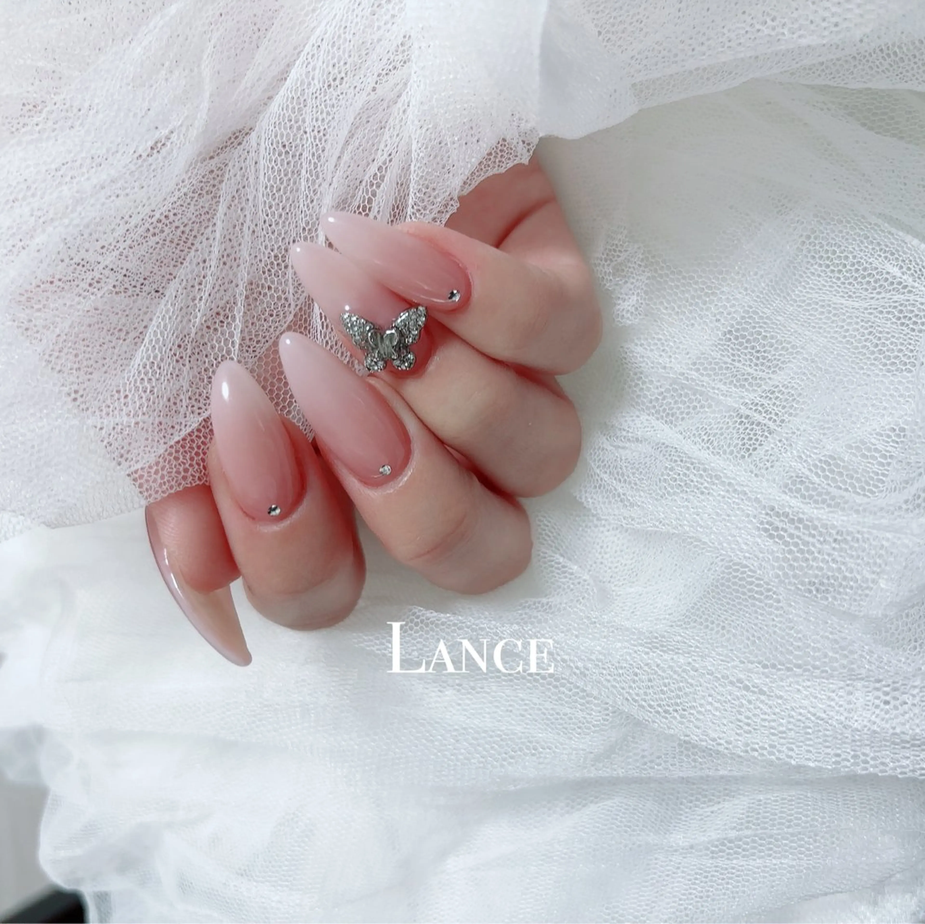 ネイル オーロラネイル フットネイル フレンチネイル キラキラネイル 韓国ネイル ハンドネイル Lance nailのネイルデザイン