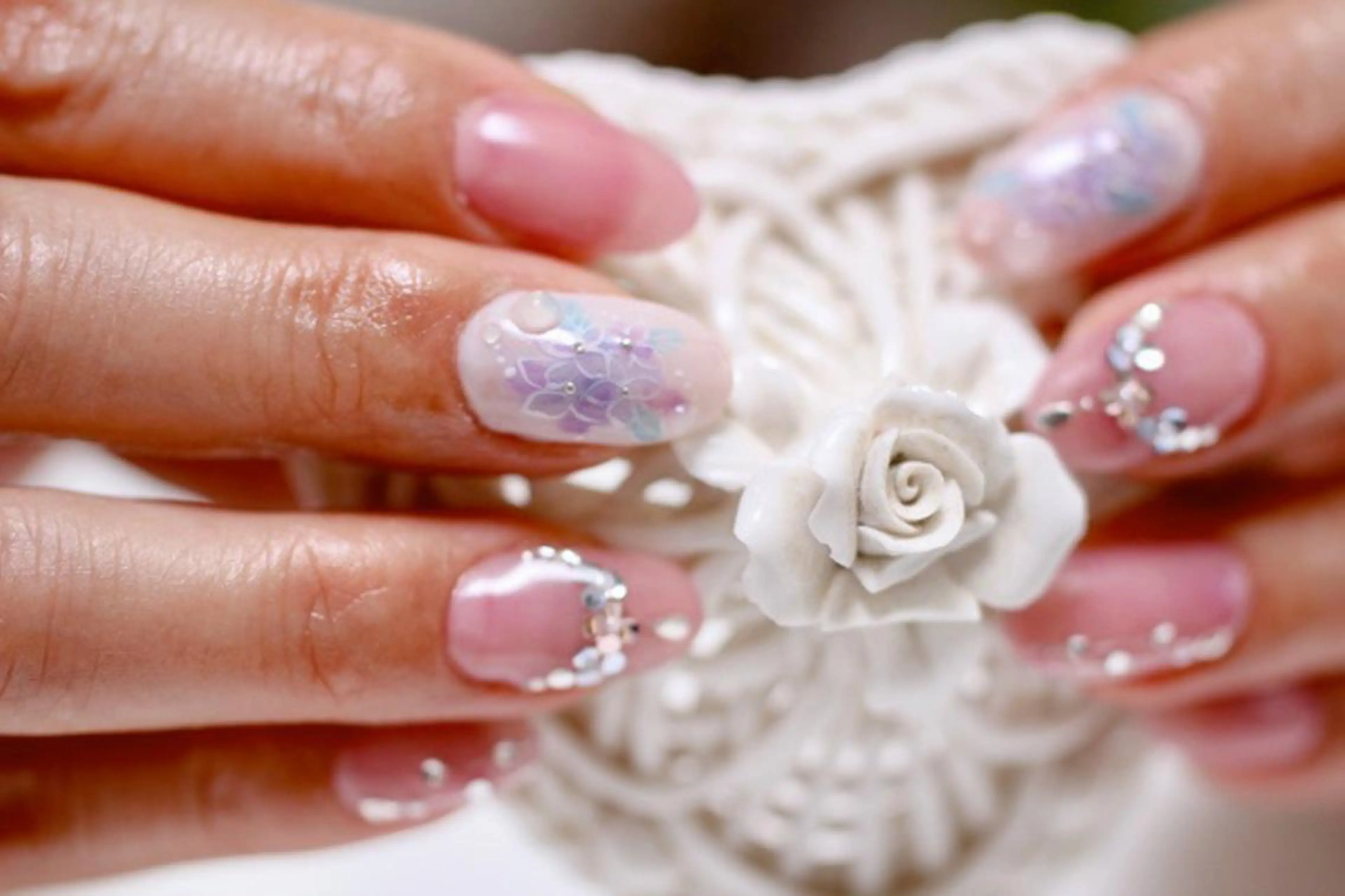 ネイル アートネイル ジェルネイル ストーンネイル ママリンド　志村坂上店所属・しみ えんのネイルデザイン